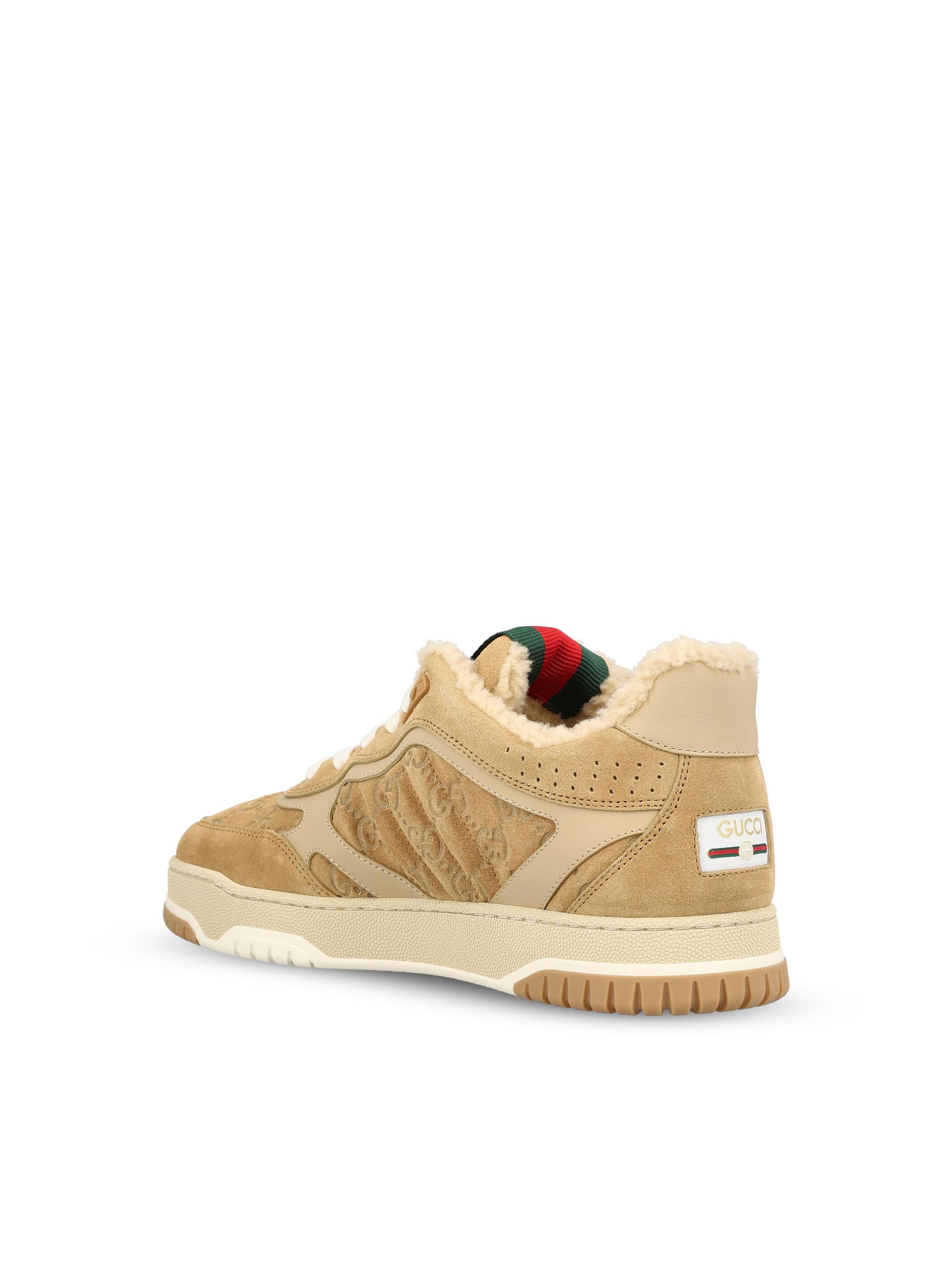 Sneakers realizzate in pelle di vitello. 838883 AAE509558 GUCCI 