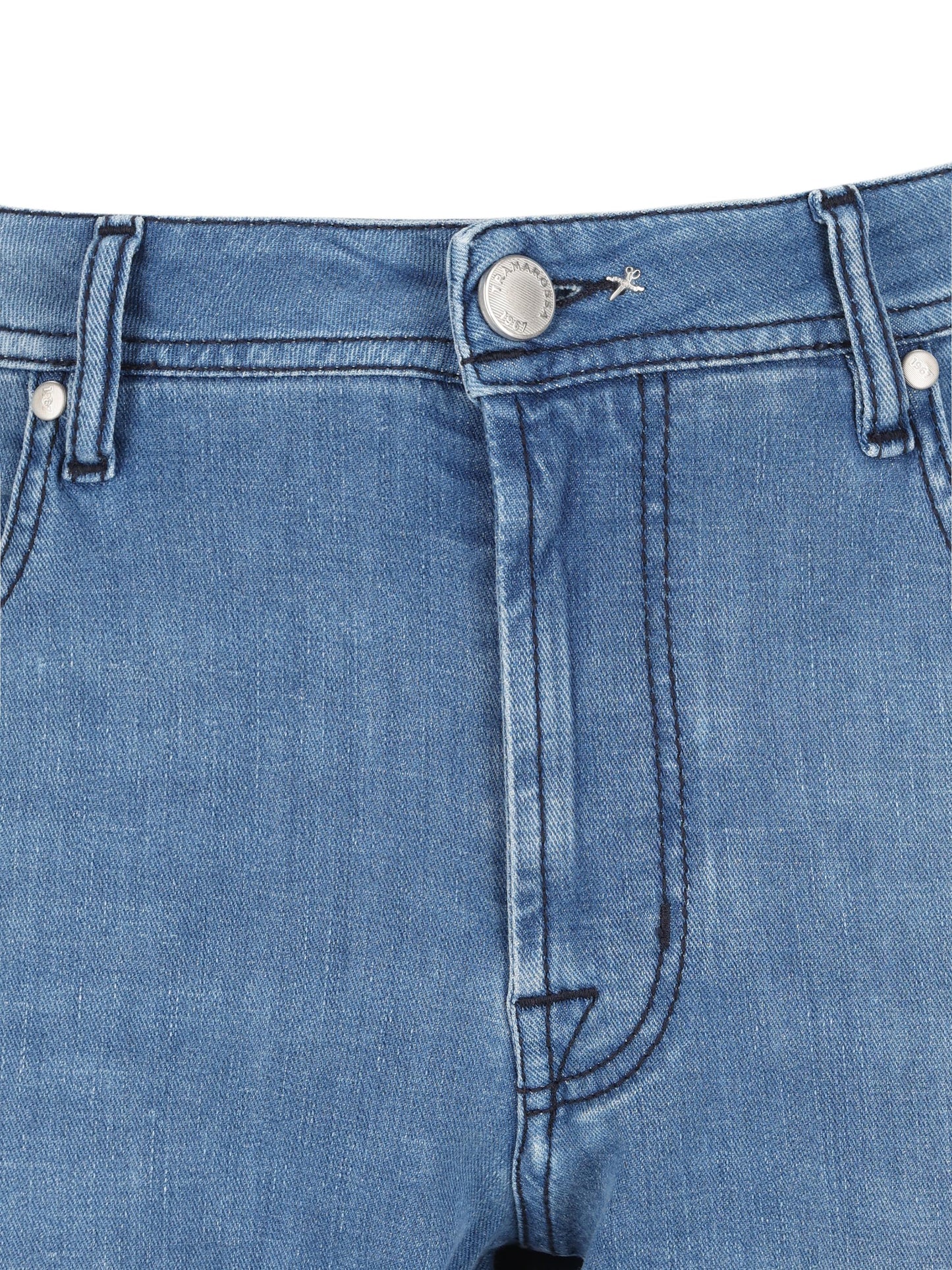 Pantaloni realizzati in cotone. MICHELANGELO DBCSBLUE TRAMAROSSA 