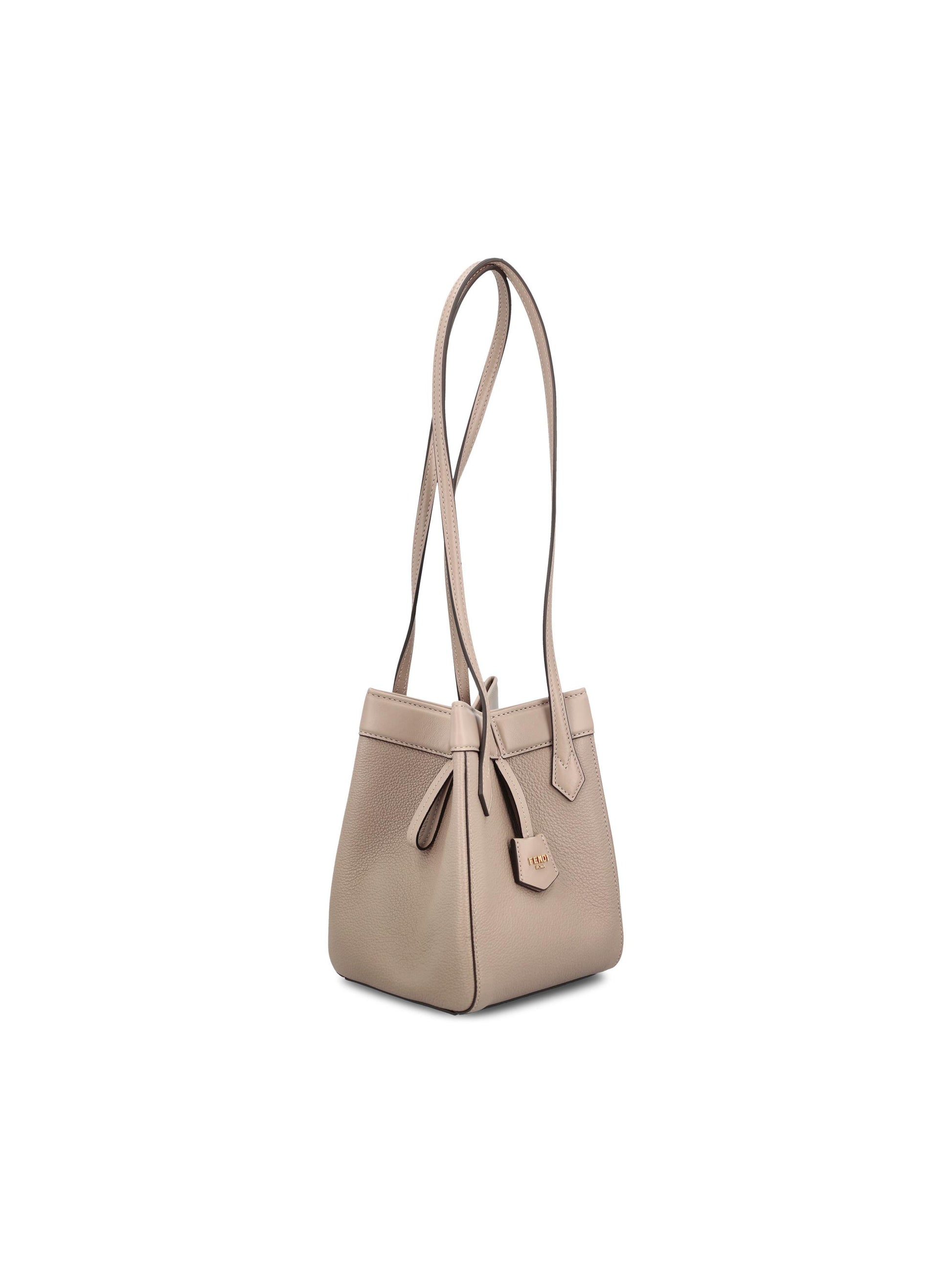 Borsa realizzata in pelle. 8BS083 APZAF11WS FENDI 