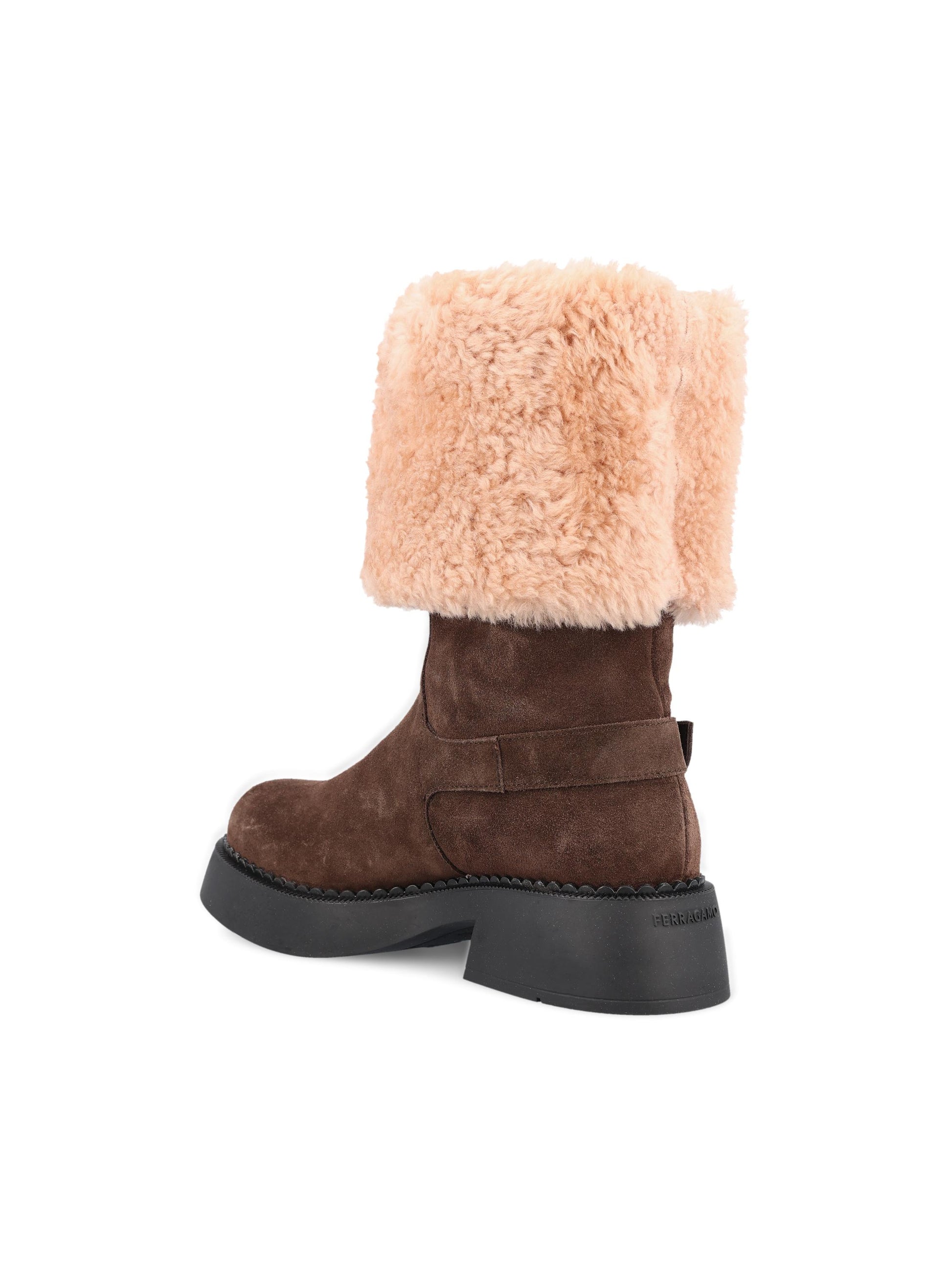 Stivali realizzati in pelle. 01K460 784768002 SALVATORE FERRAGAMO 