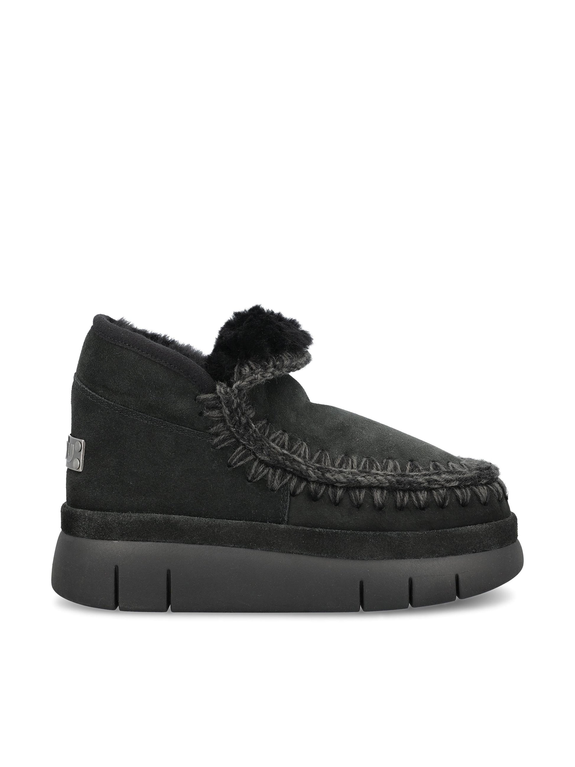 Sneakers realizzate in suede. FW751000A BKB MOU 