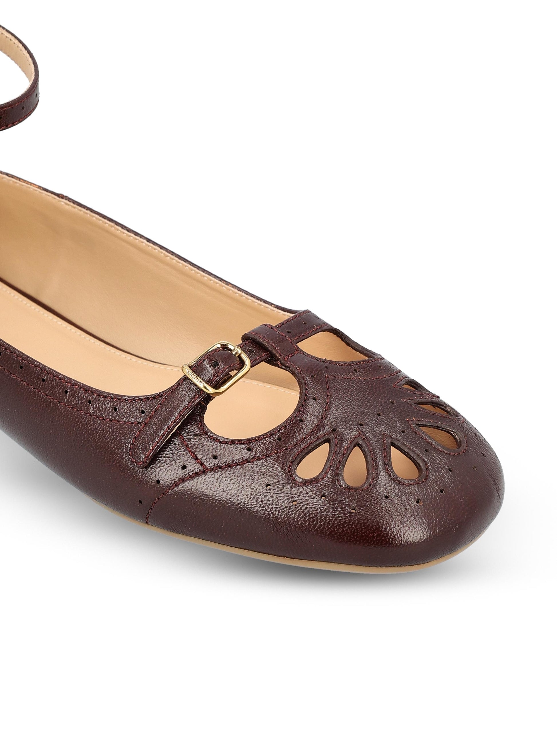 Ballerine realizzate in pelle di agnello. CH25W14VUN 56D CHLOE' 