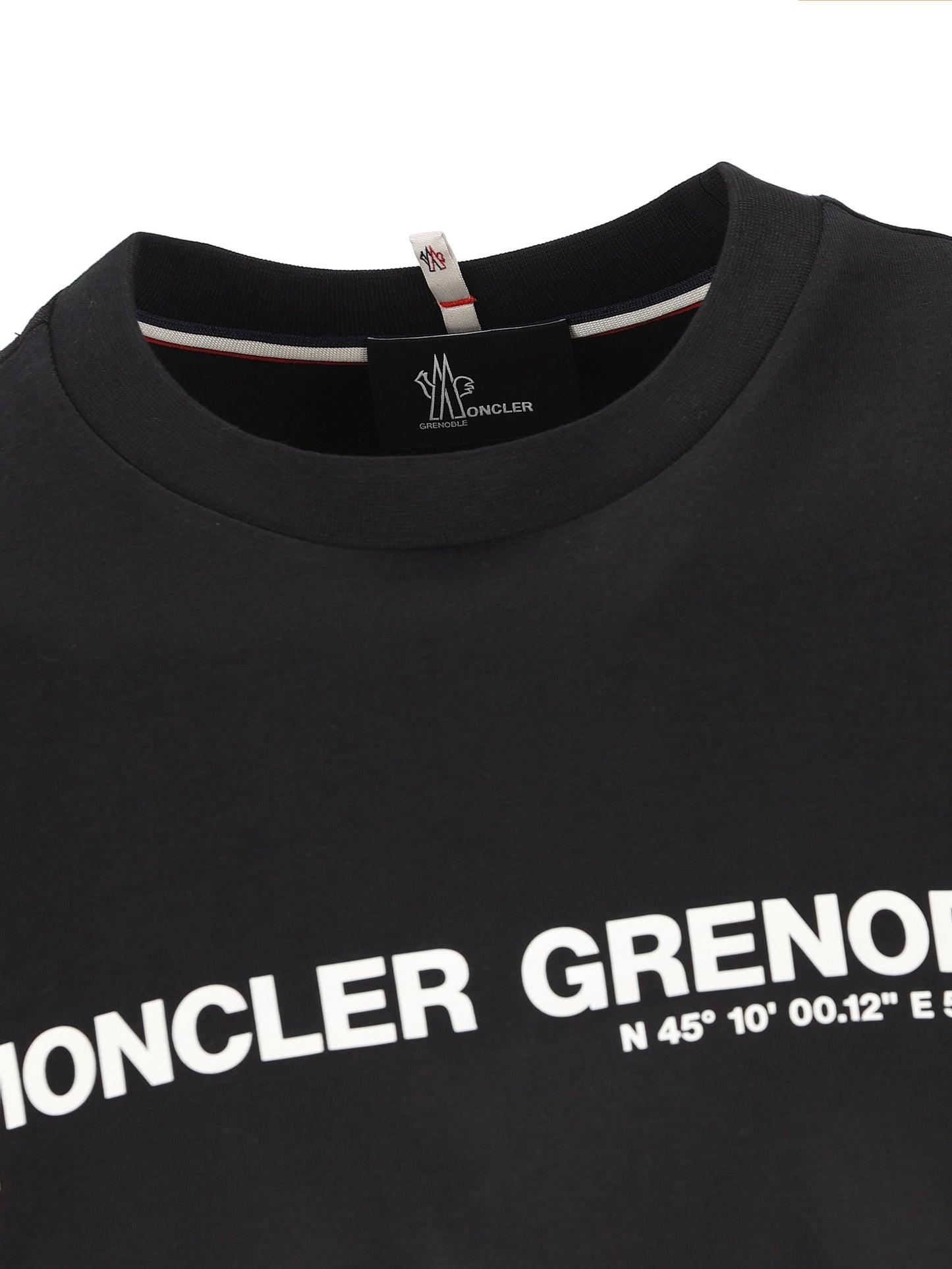 T-Shirt realizzata in cotone. M8C00001 89AW1999 MONCLER GRENOBLE 
