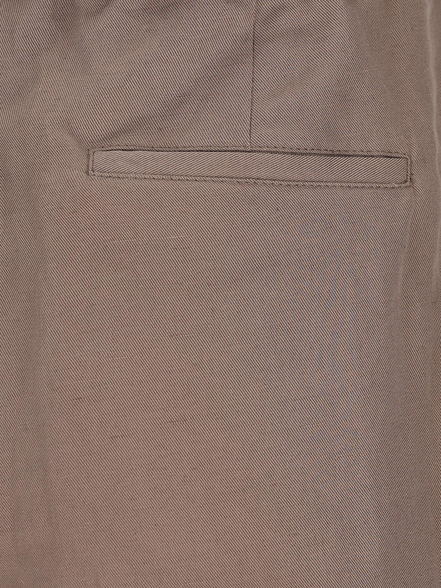 Pantaloni realizzati in cotone e lino. MH255E1710 C2438 BRUNELLO CUCINELLI 