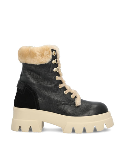 Stivali realizzati in pelle. 22542923 130 BOGNER 