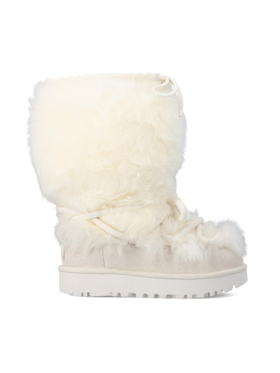 Stivali realizzati in montone. 1171570 WHT UGG 