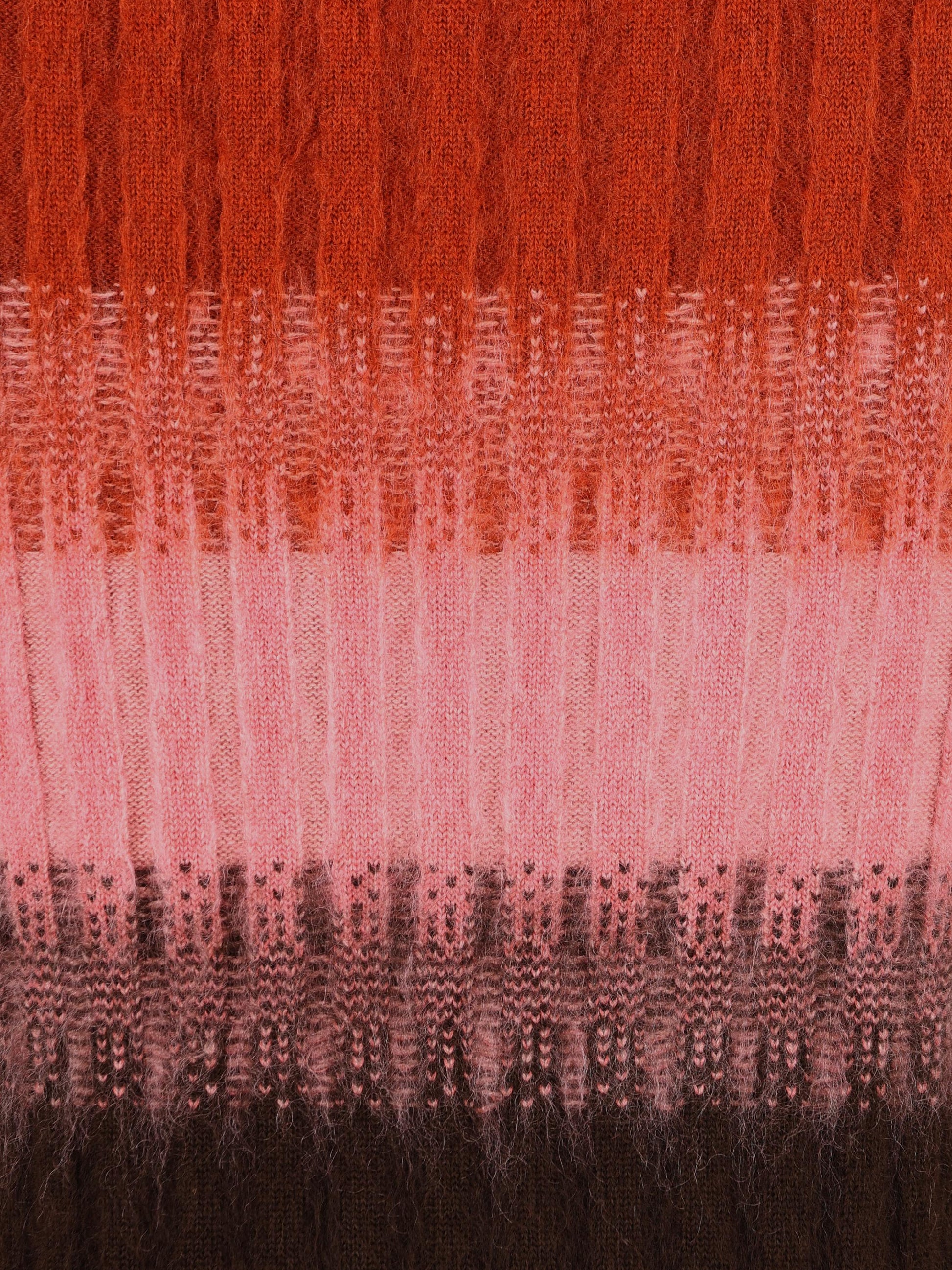 Gonna realizzata in mohair e poliammide. FZQ994 AYLTF1TIN FENDI 