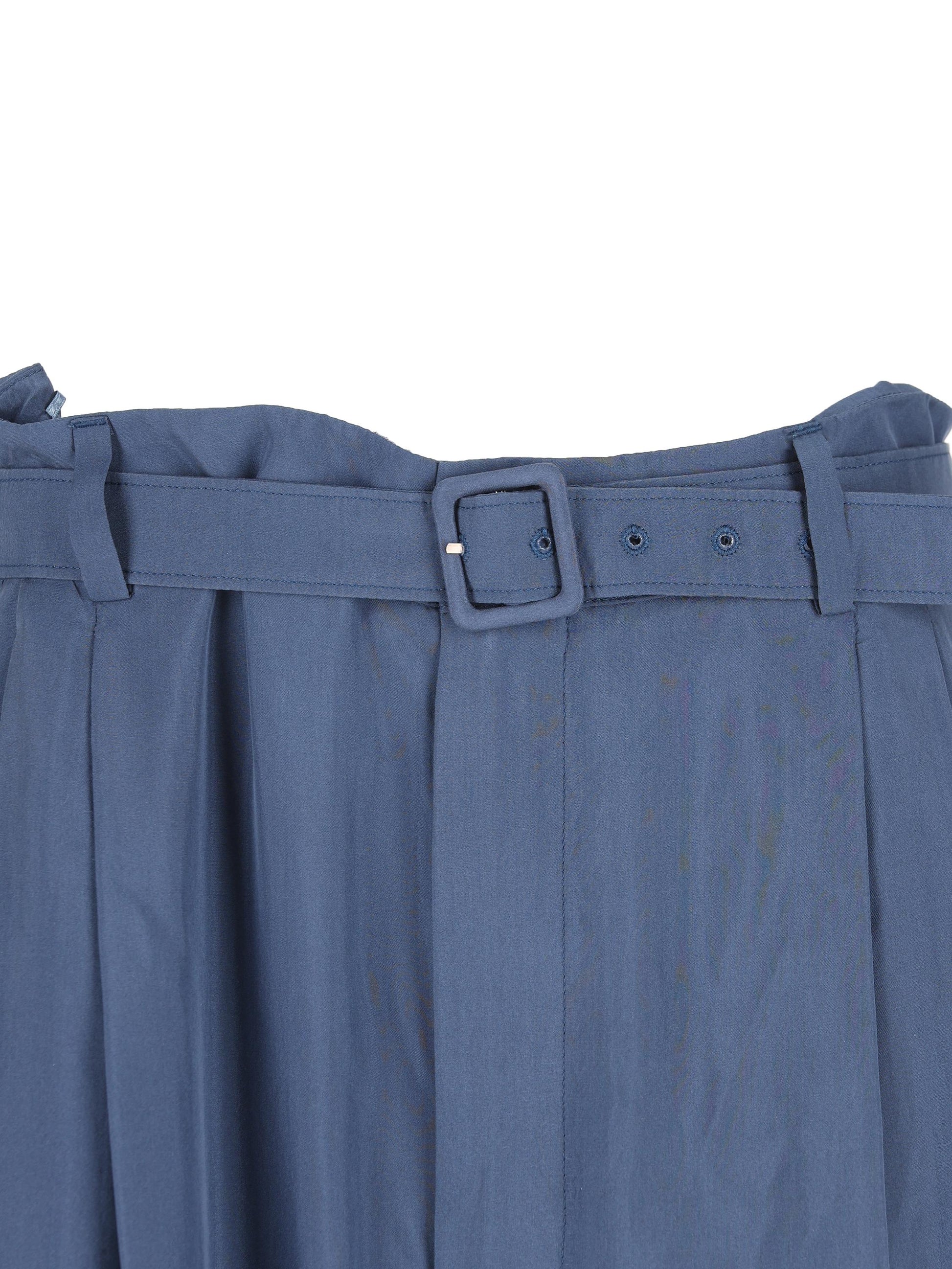 Pantaloni realizzati in seta. 862381 Y6J784812 SAINT LAURENT 