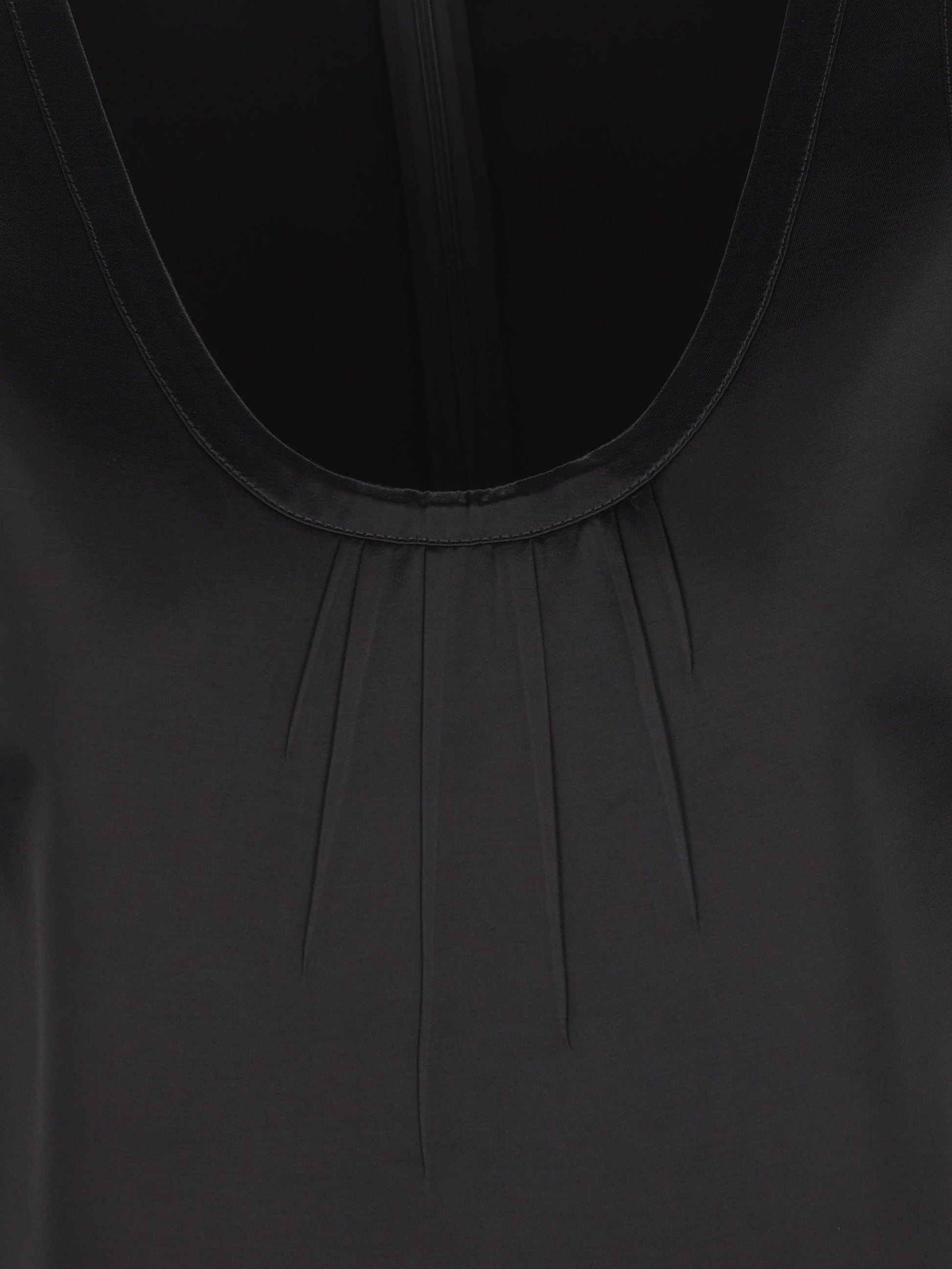 Top realizzato in viscosa. 863984 Y1K441000 SAINT LAURENT 