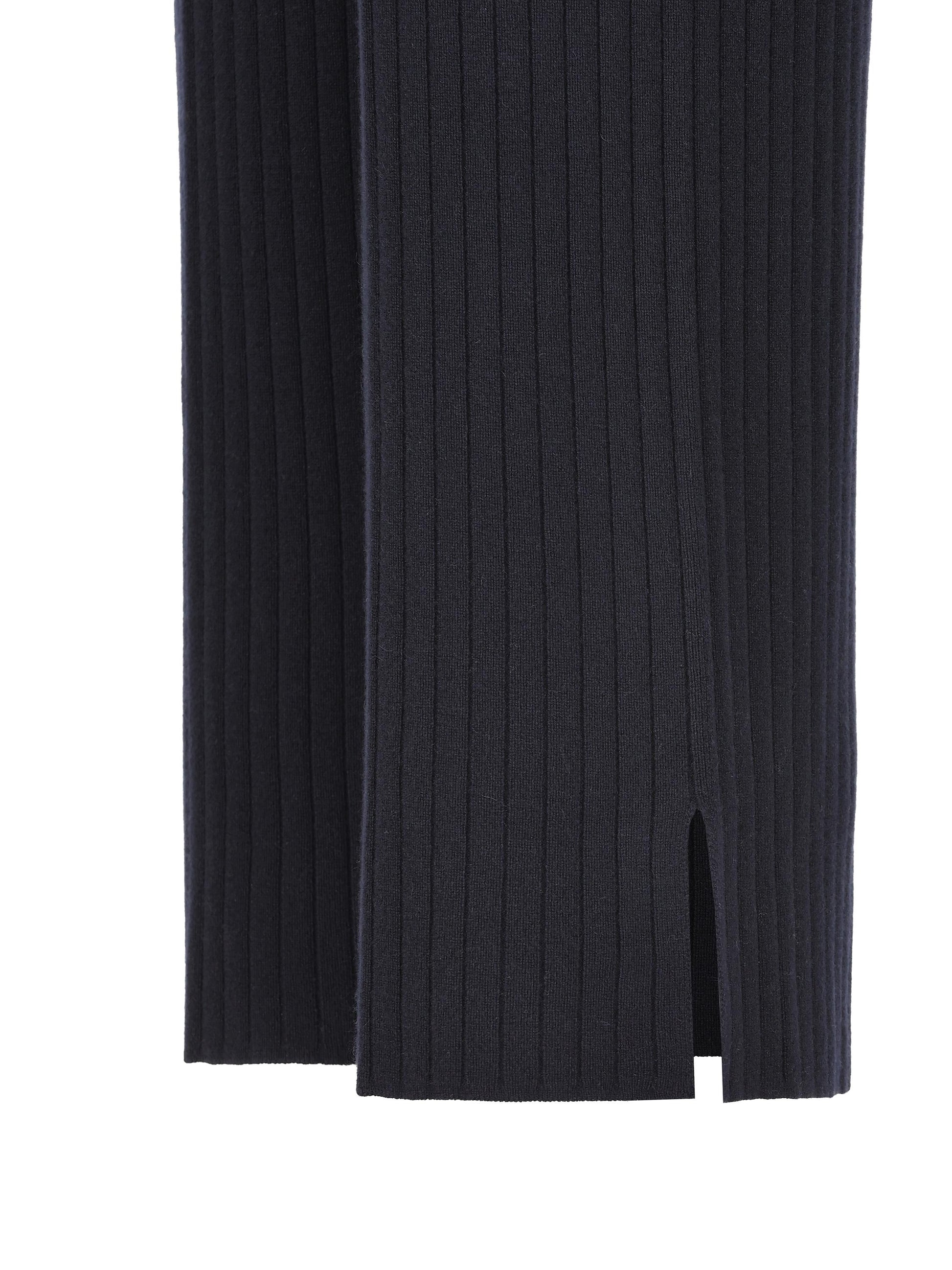 Pantaloni realizzati in baby cashmere. FAP2128 W000 LORO PIANA 