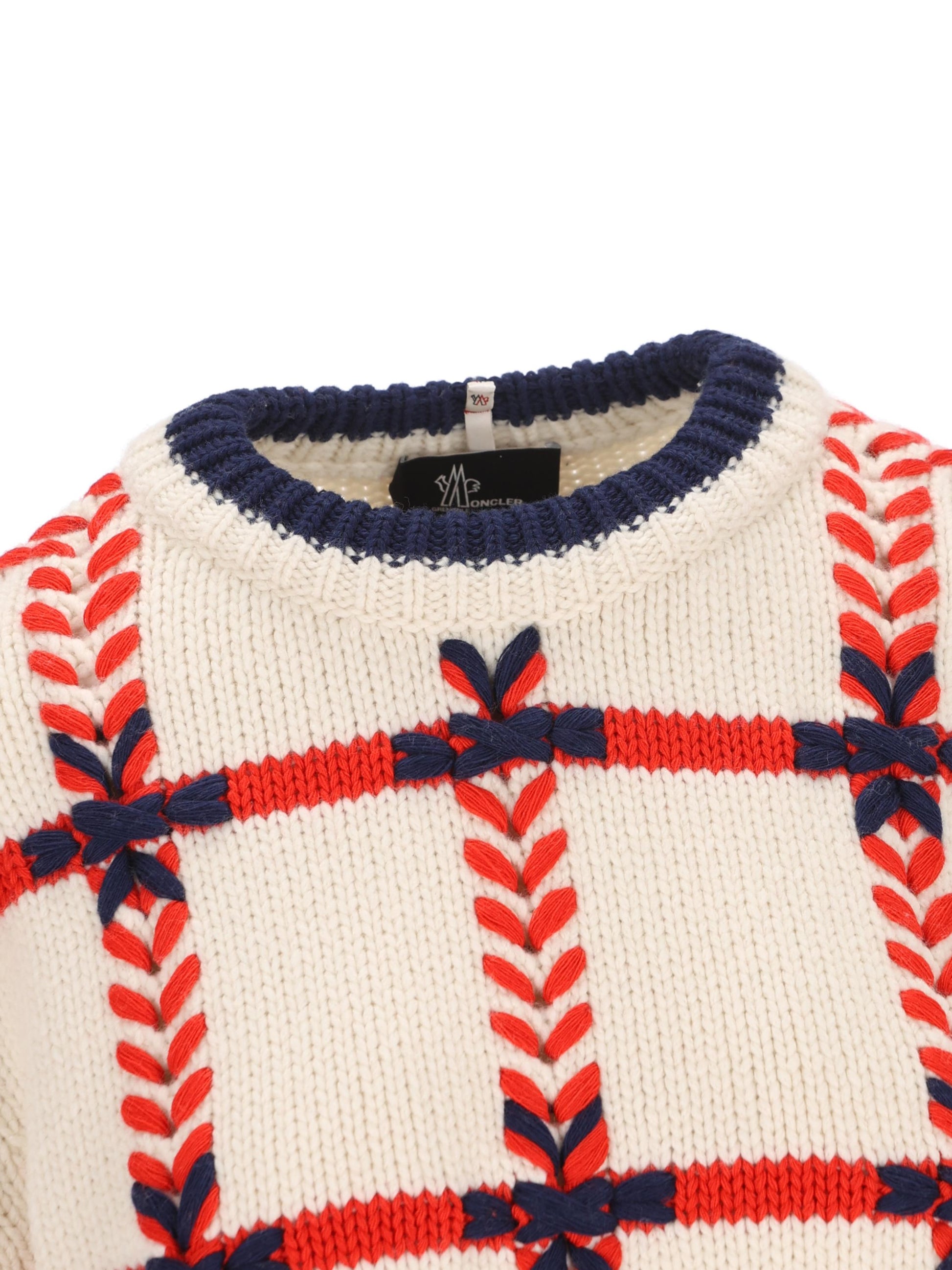 Maglia realizzata in lana vergine. W9C00001 M2346034 MONCLER GRENOBLE 