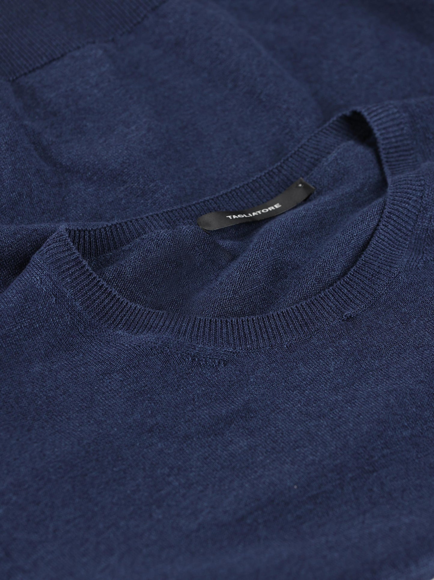 T-Shirt realizzata in lino e cotone. JOSH 598 TAGLIATORE 