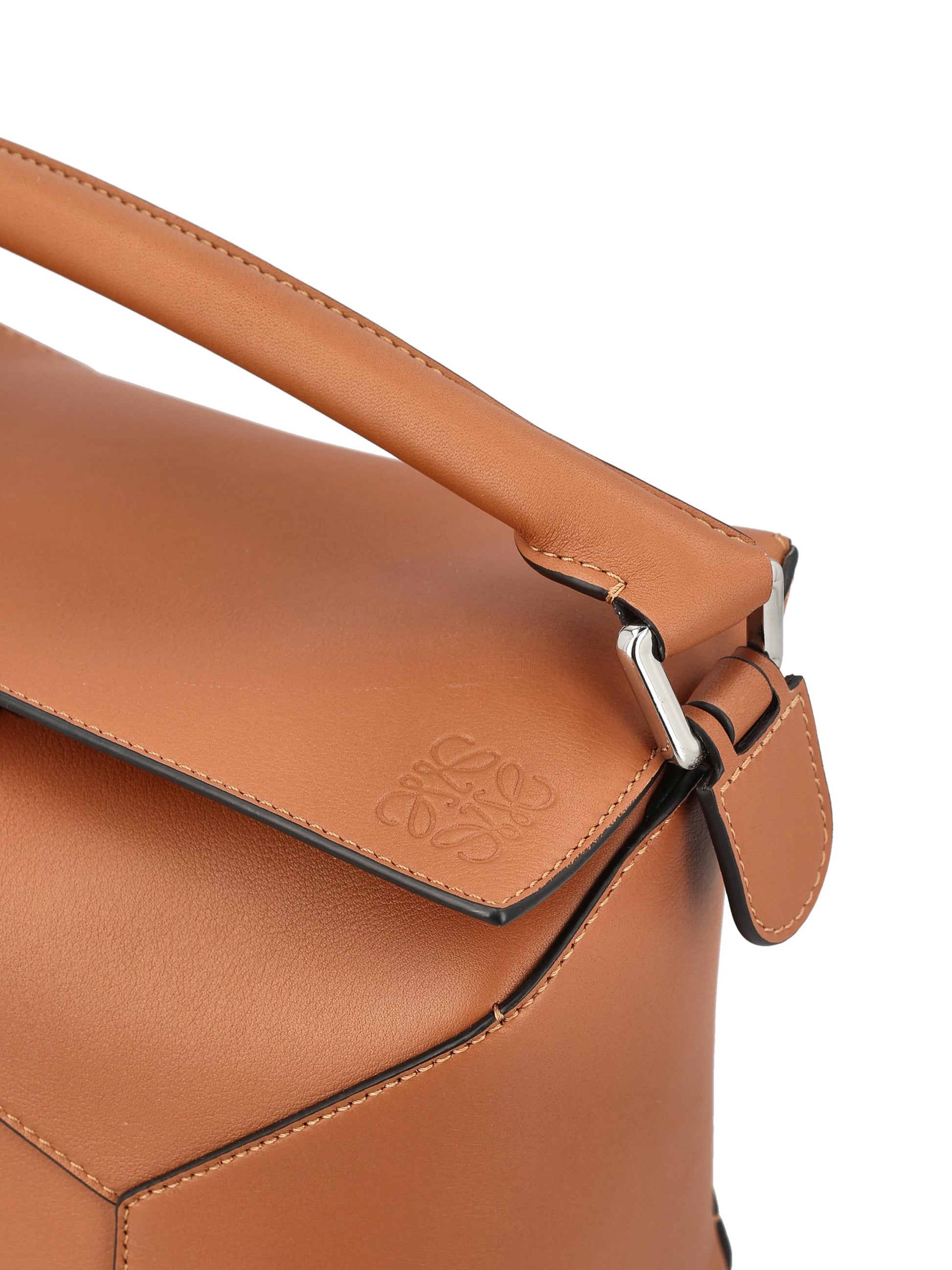 Borsa realizzata in pelle. A510P49X23 2530 LOEWE 