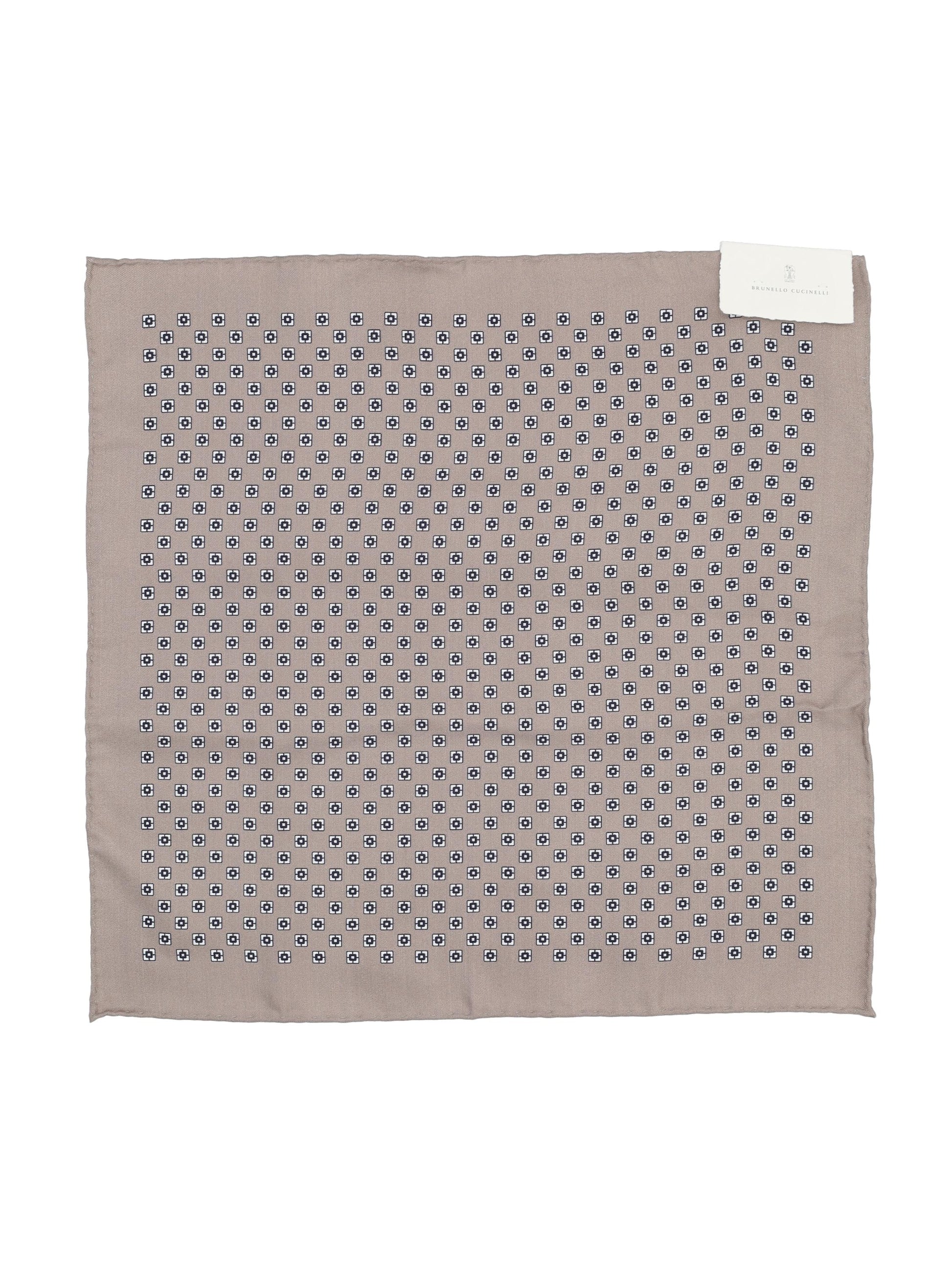 Pochette realizzata in seta. MX8710091 C077 BRUNELLO CUCINELLI 