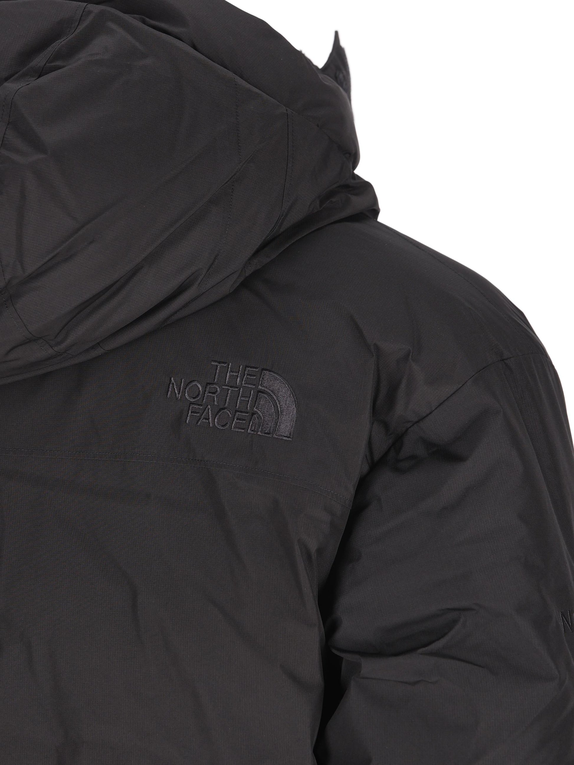Giacca realizzata in poliestere riciclato. NF0A8CG5 JK31 THE NORTH FACE 