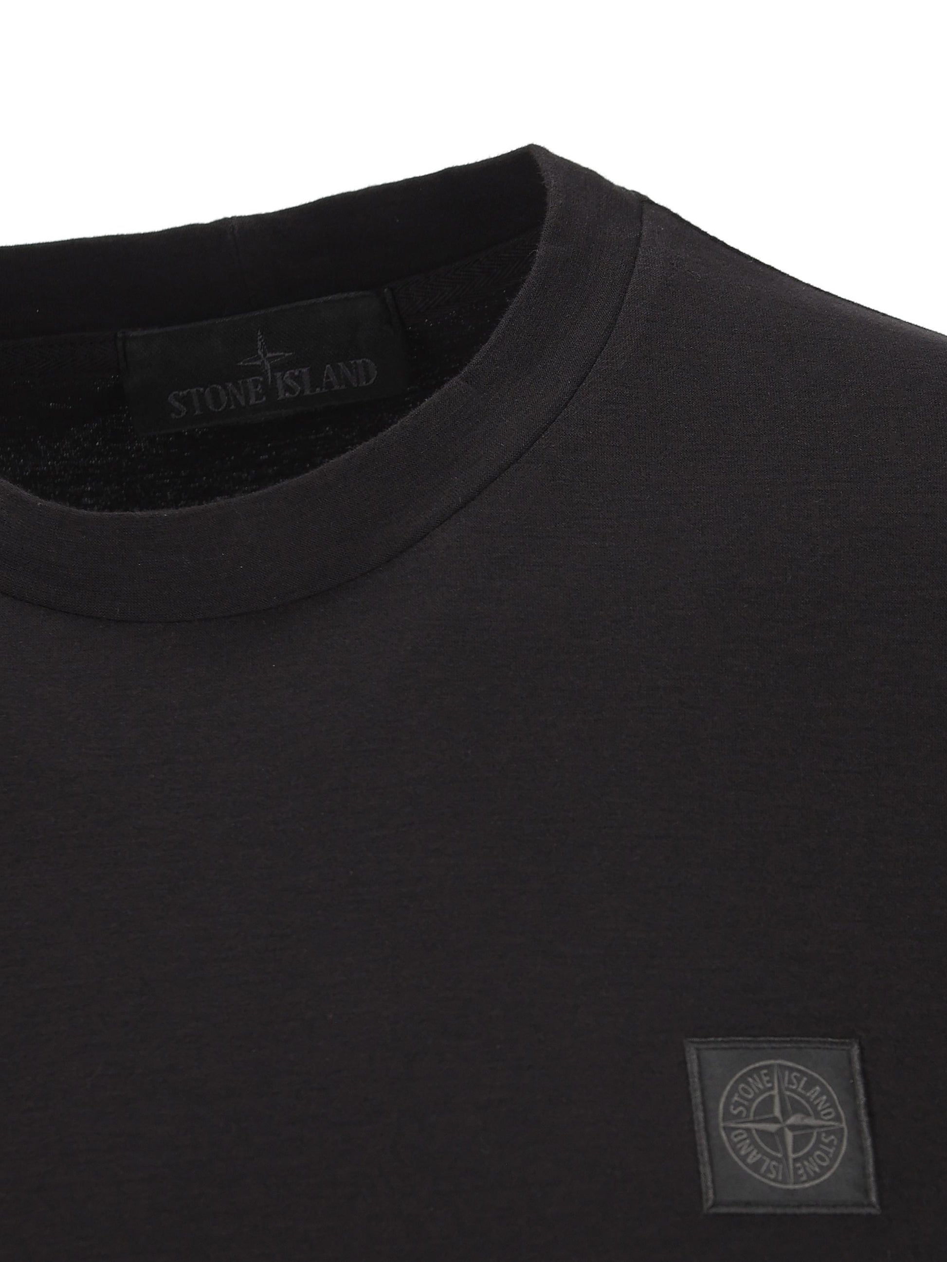 T-Shirt realizzata in cotone. 2100034 S0F11V0029 STONE ISLAND 
