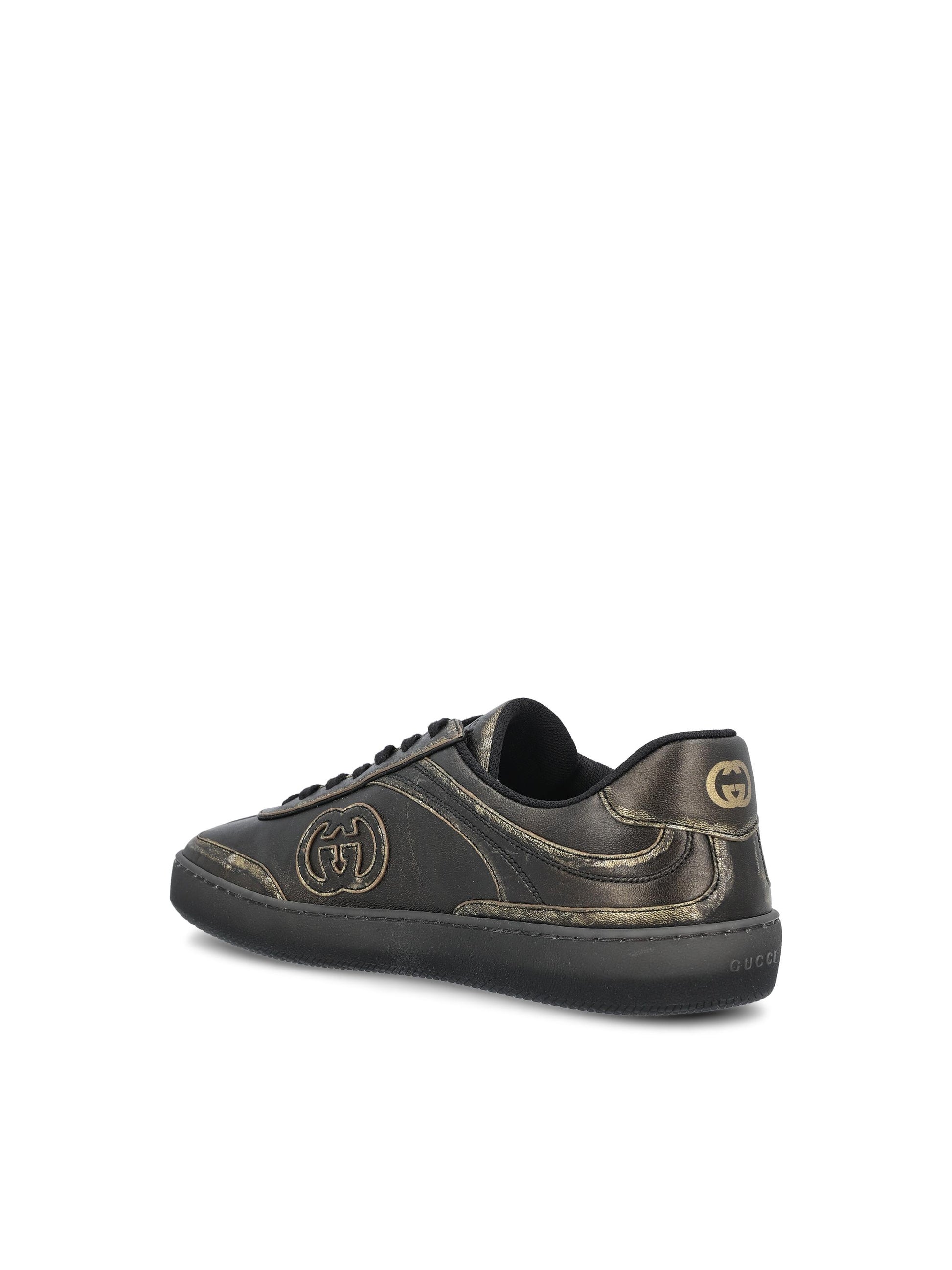 Sneakers realizzate in pelle. 845147 AAFTE8841 GUCCI 