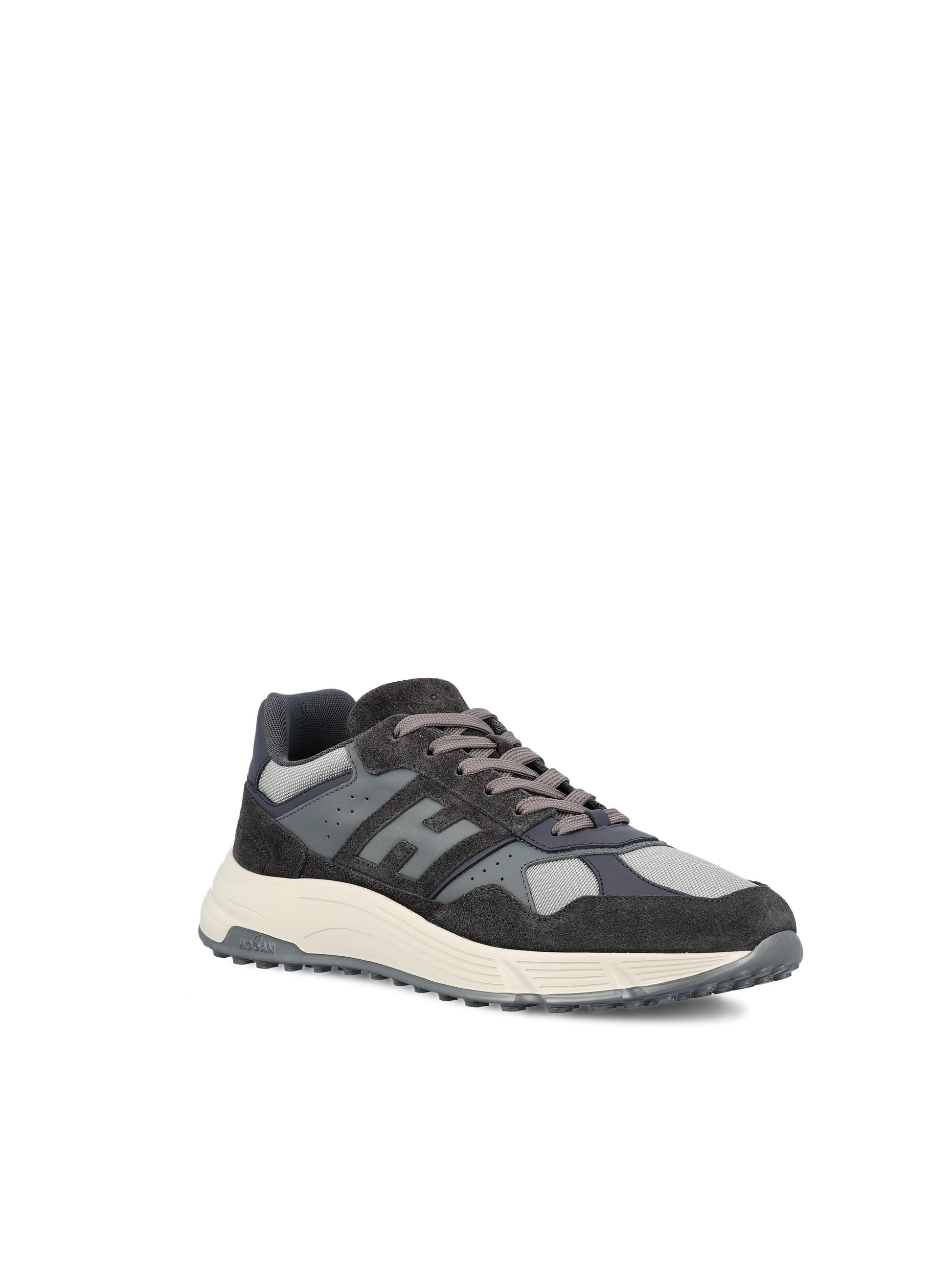 Sneakers in pelle scamosciata. HXM5630FK70UHS 31TZ HOGAN 
