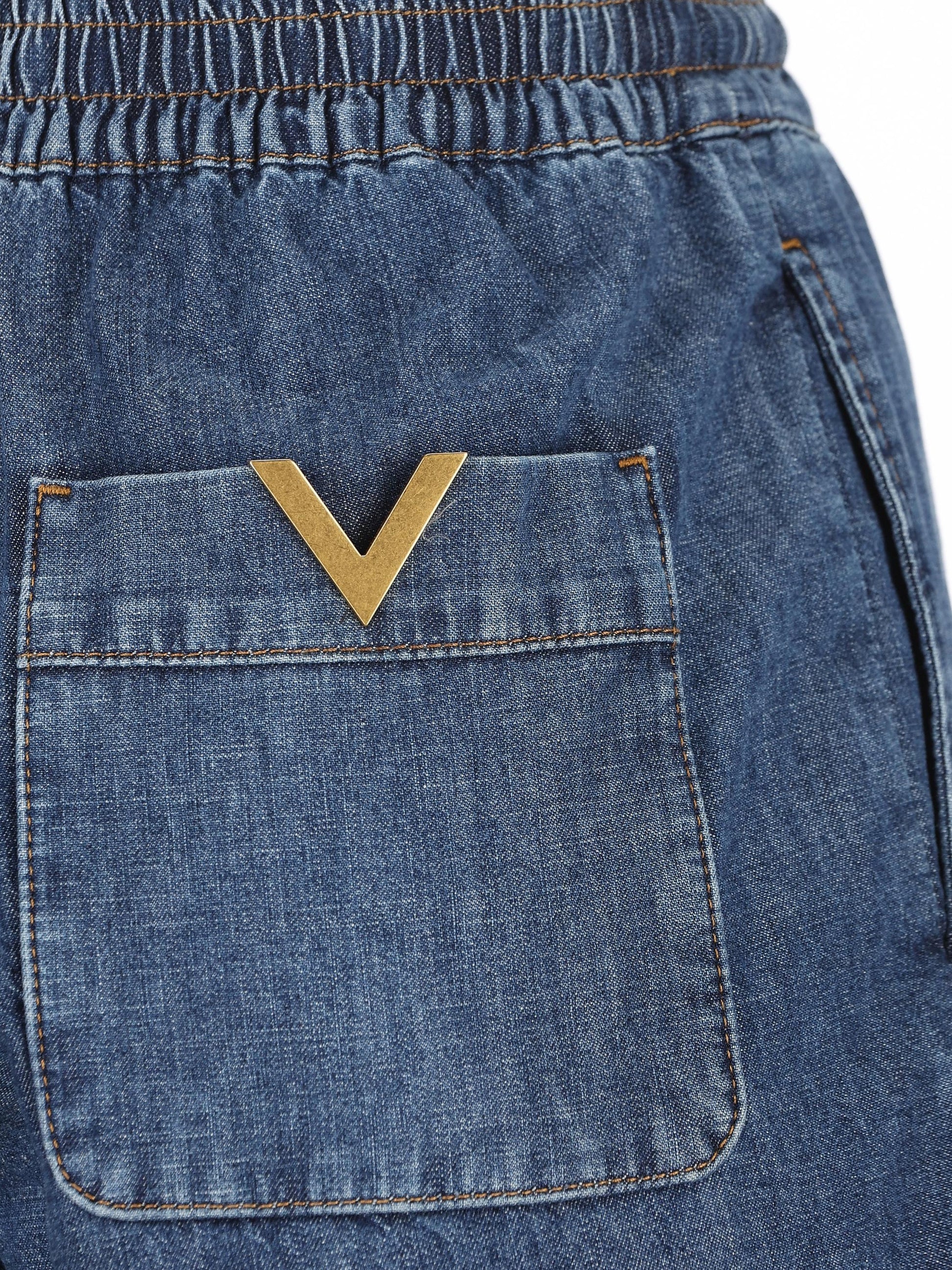 Shorts realizzati in cotone. 8B3DD5509YA 558 VALENTINO GARAVANI 