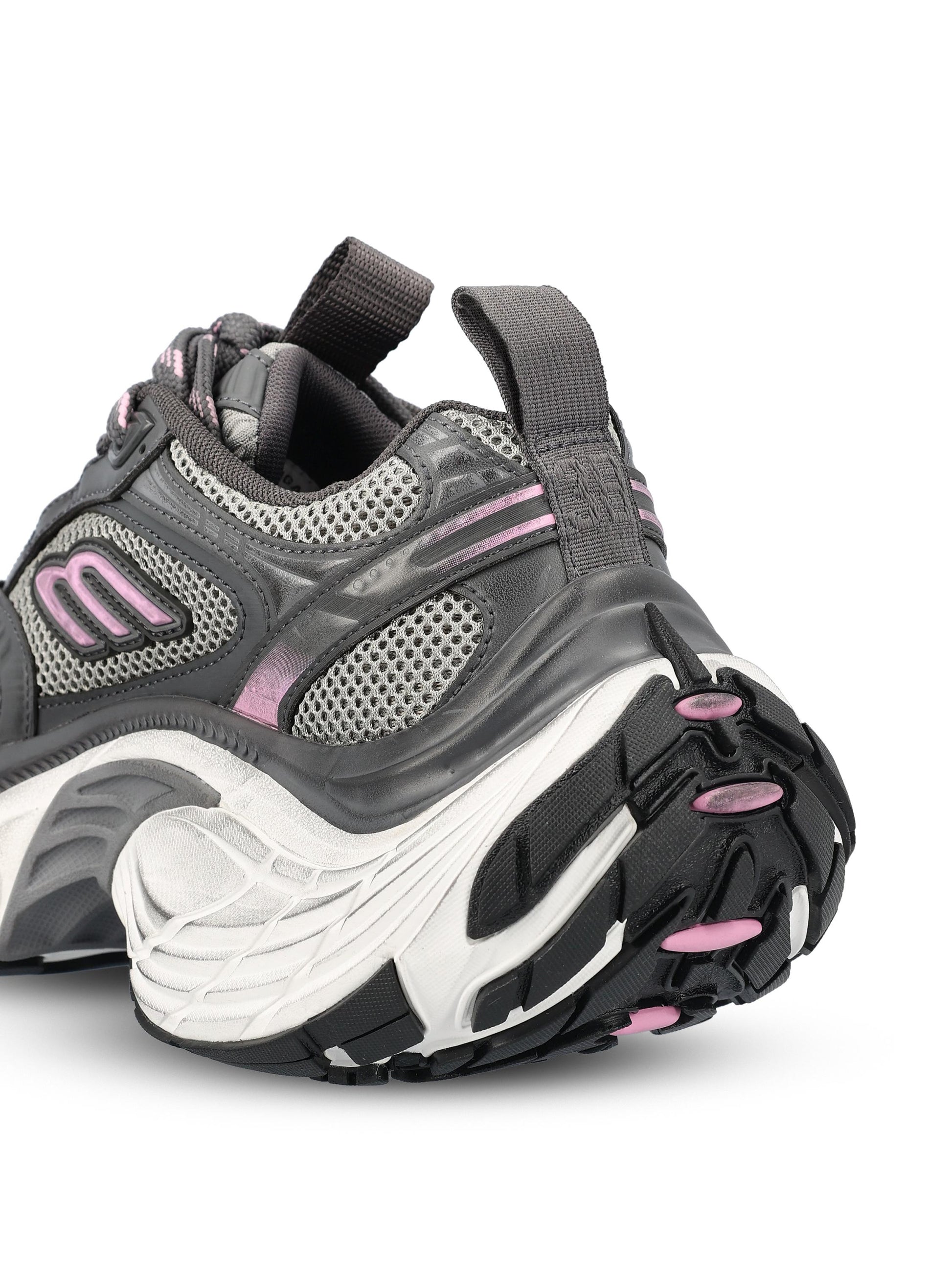 Sneakers realizzate in rete. 815853 W2MV21591 BALENCIAGA 