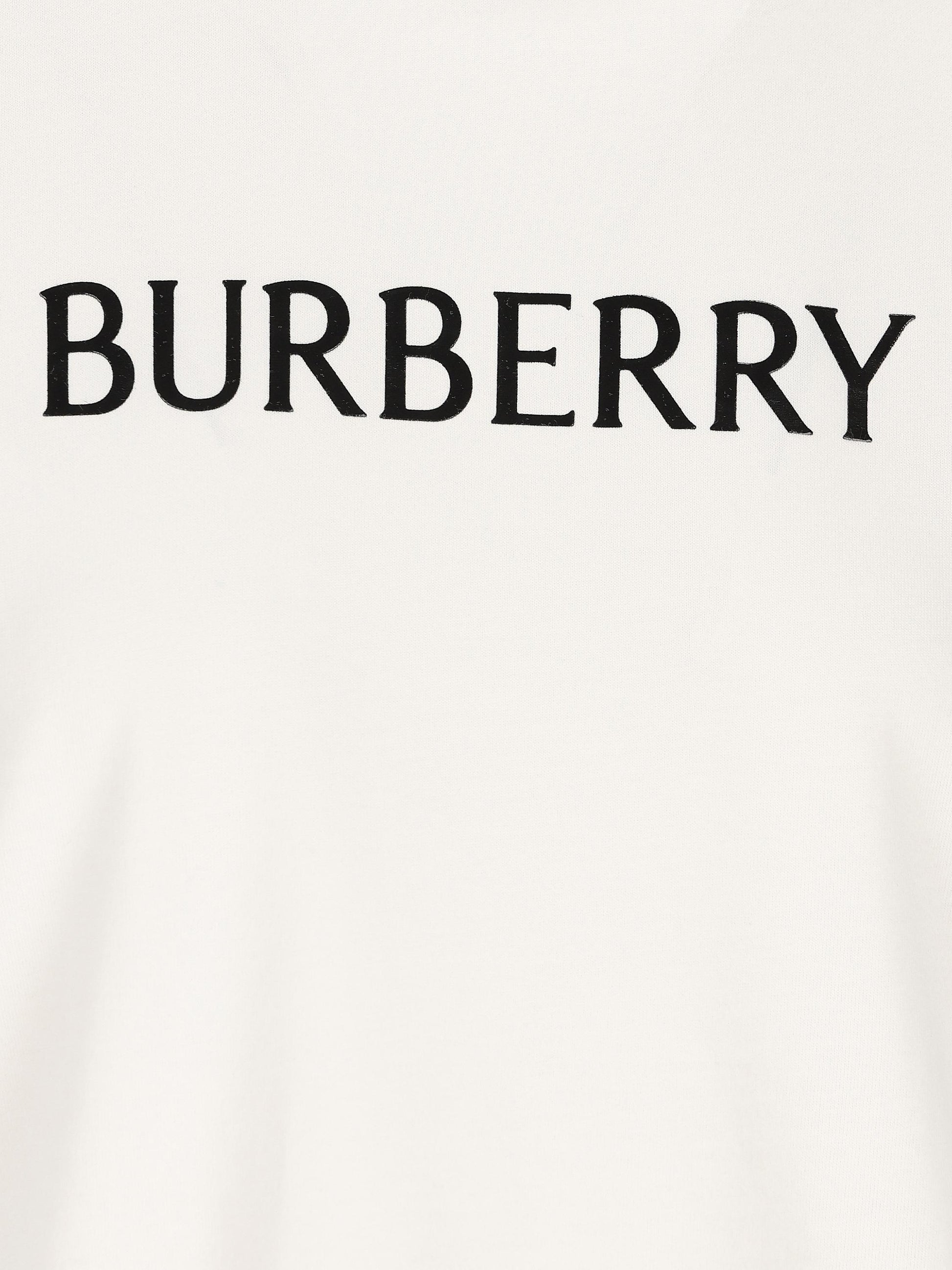 T-Shirt realizzata in cotone. 8118978 B7078 BURBERRY 
