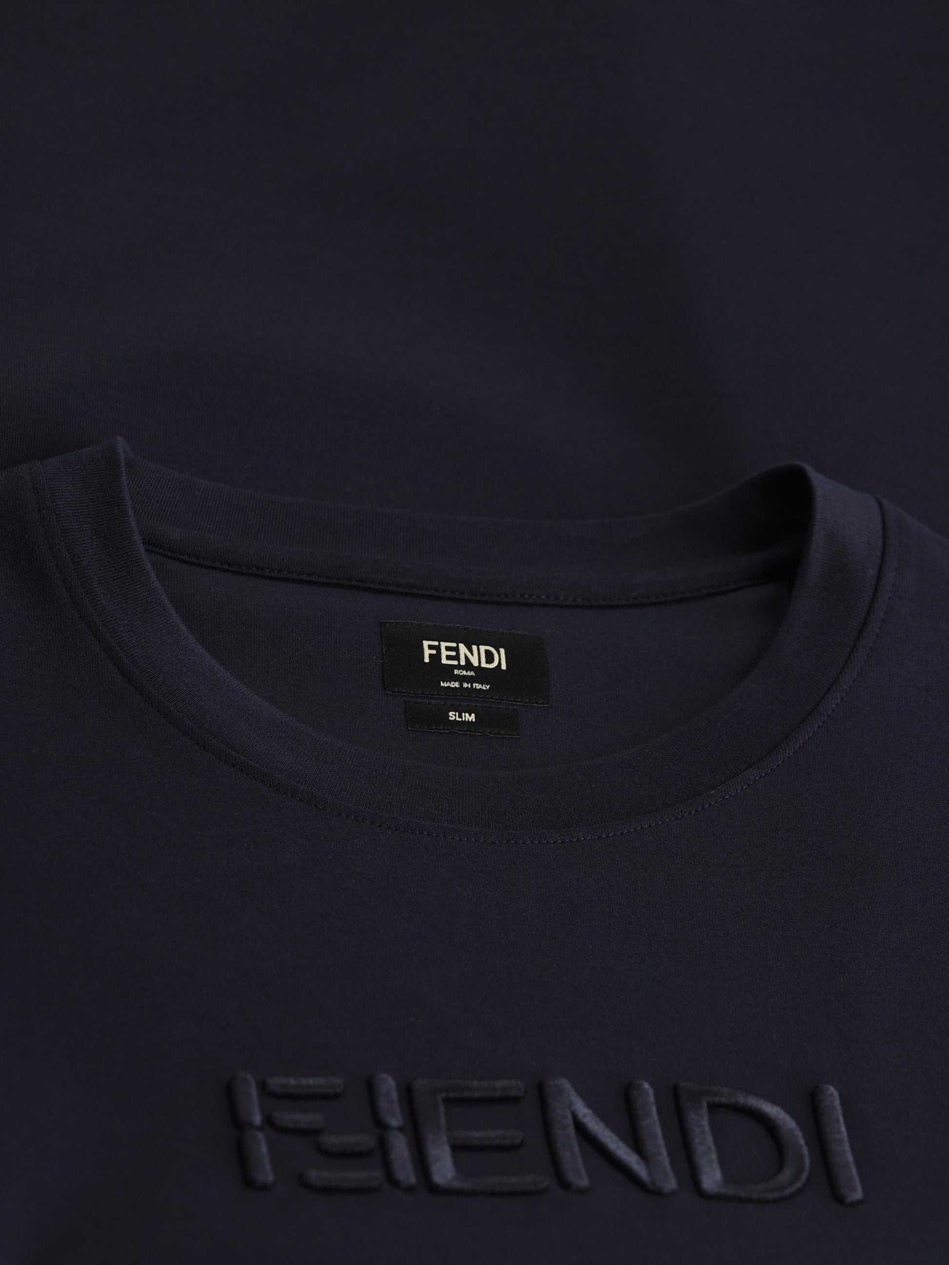 T-Shirt realizzata in cotone. FY1319 AY0GF0PTH FENDI 
