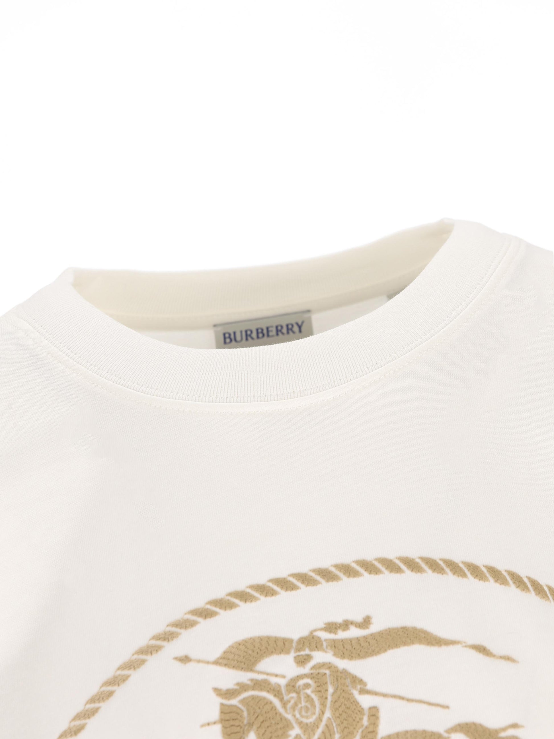 T-shirt in cotone con Knight Stamp 8109817 B8764 BURBERRY 