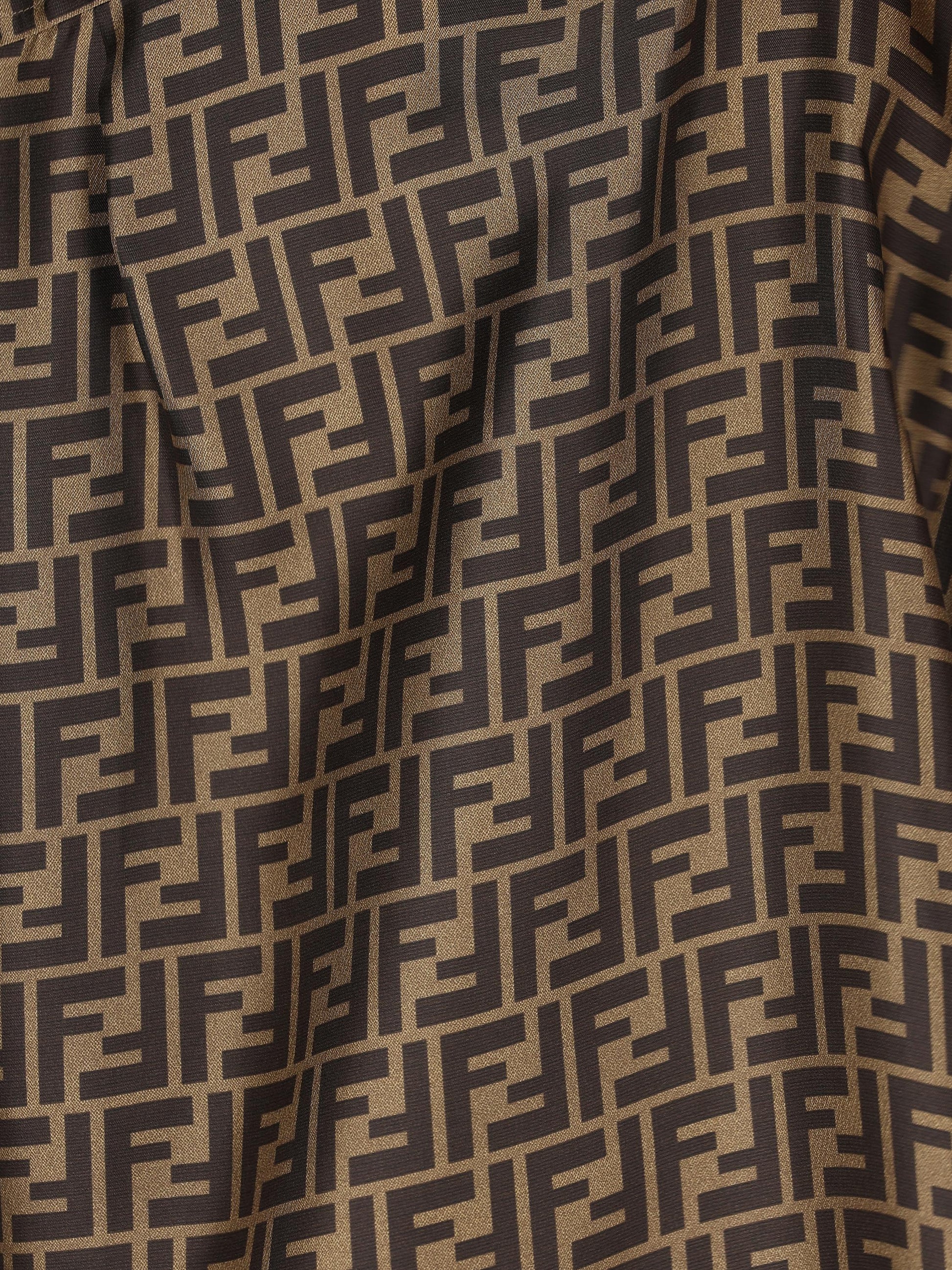 Camicia realizzata in seta. FS8107 A8G3F118W FENDI 