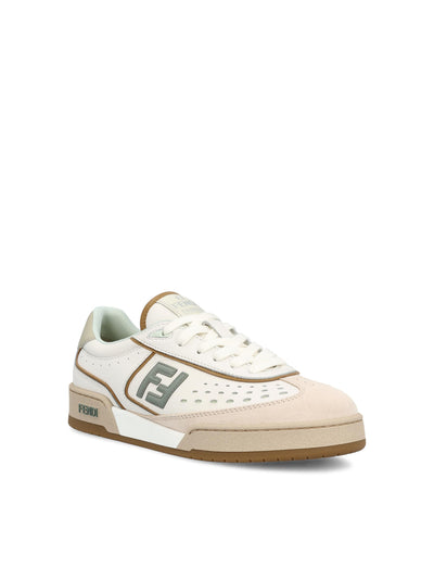 Sneakers realizzate in pelle di vitello. 8E8670 ASB2F1RUX FENDI