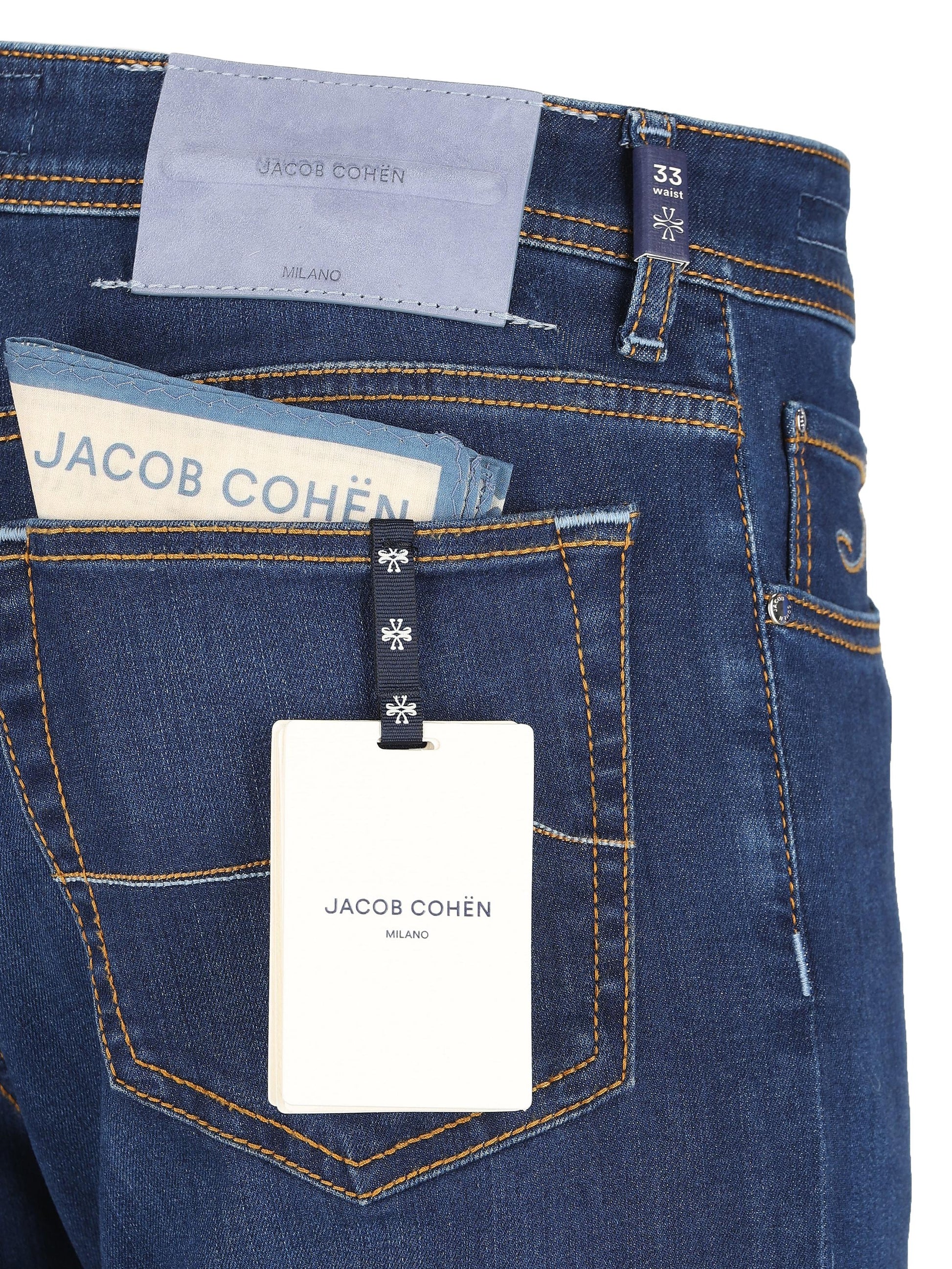 Pantaloni realizzati in viscosa e cotone. QE004057 P3582V1100D JACOB COHËN 