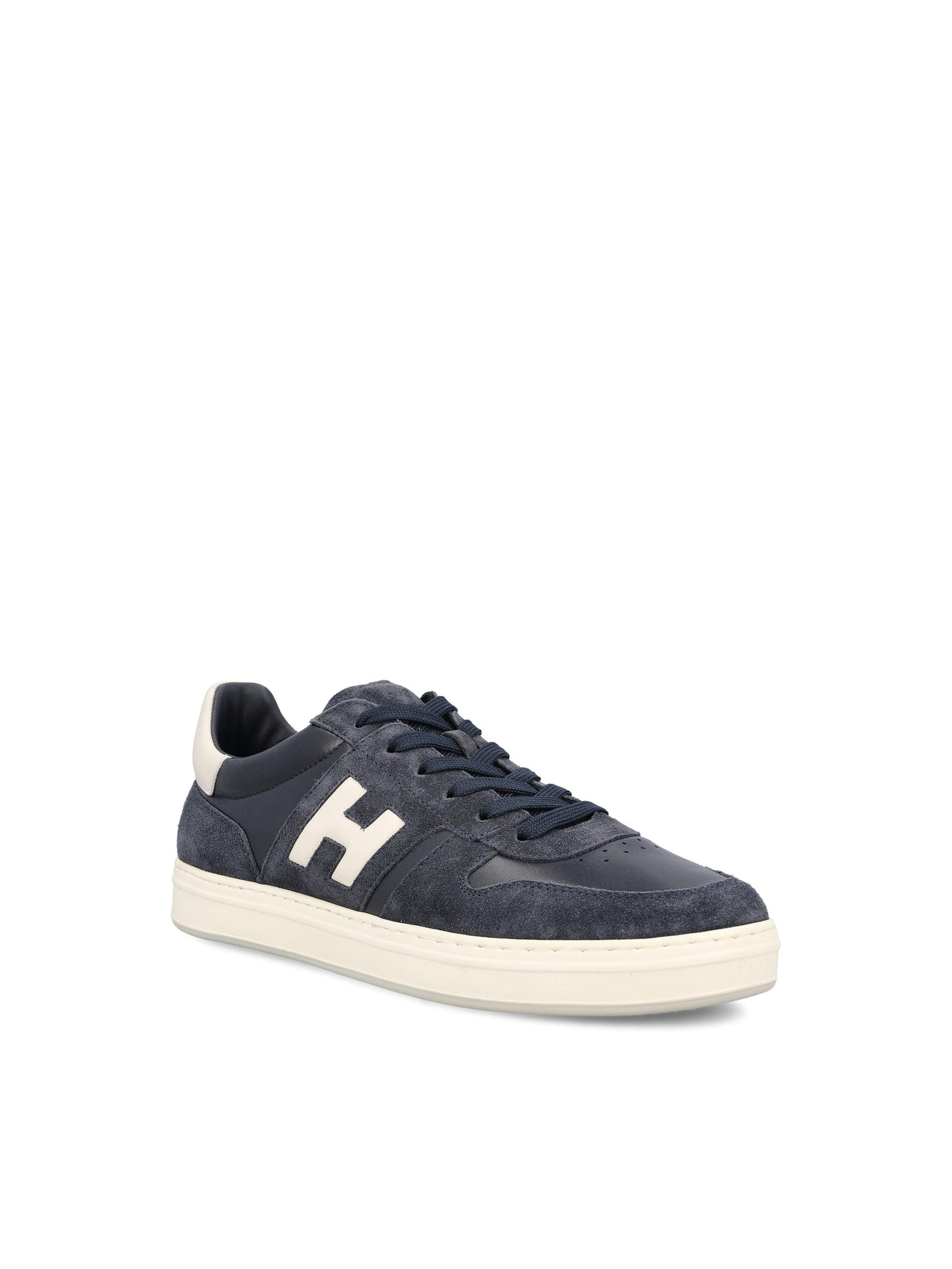 Sneakers realizzate in pelle scamosciata. HXM6680FZ00UHC 01VU HOGAN 