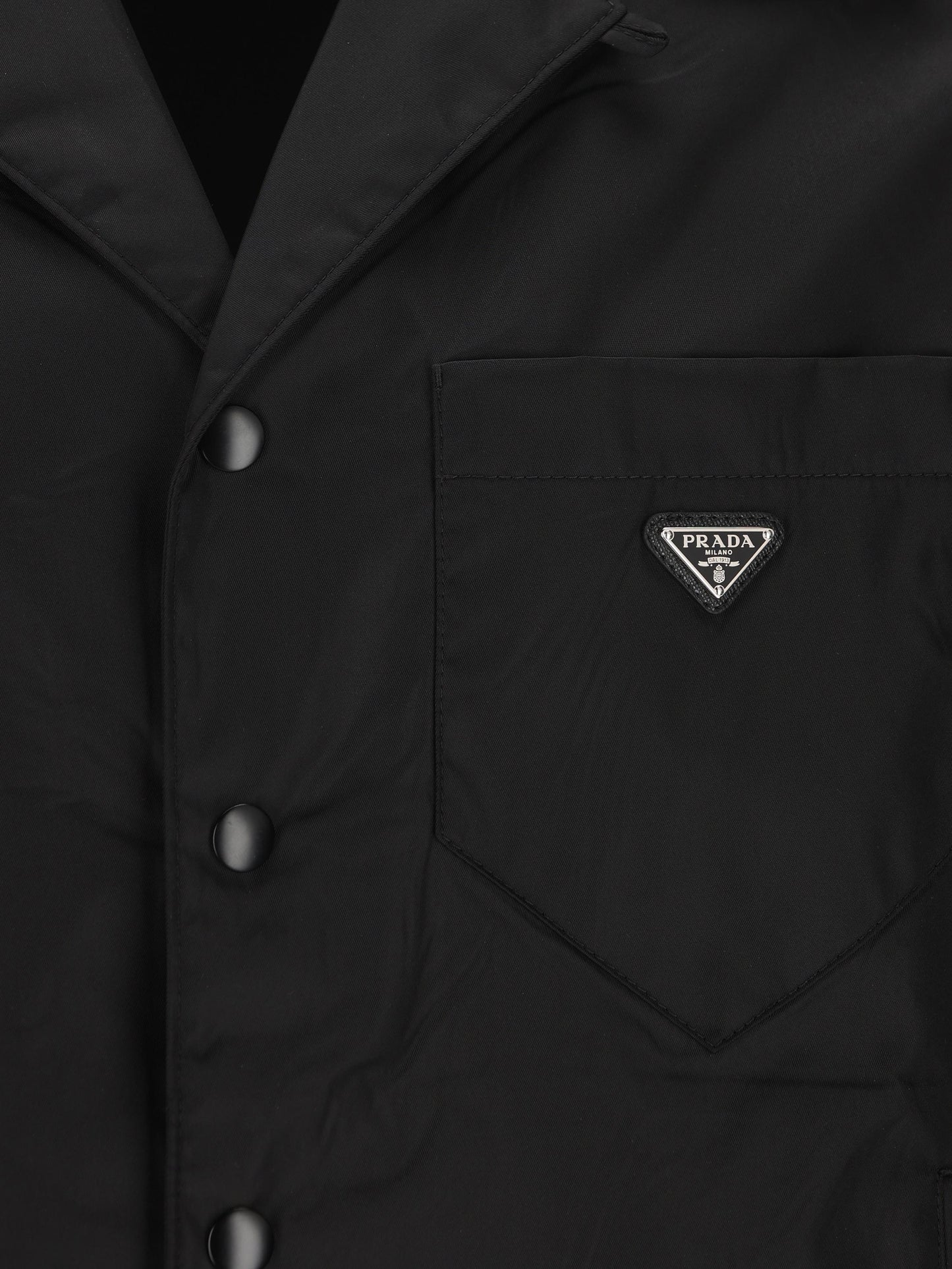 Camicia realizzata in poliammide riciclata. SC449 1WQ8F0002 PRADA 