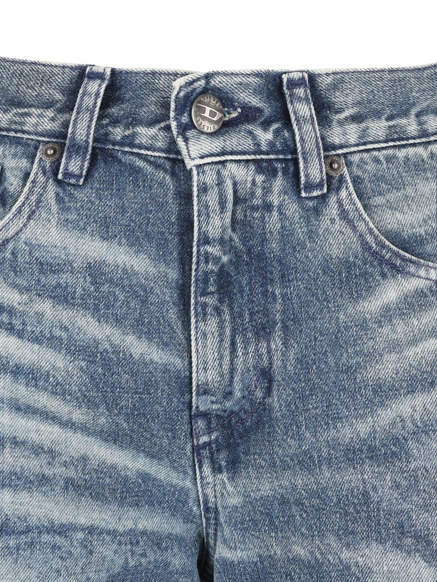 Jeans realizzato in cotone. A21499 007DA01 DIESEL 