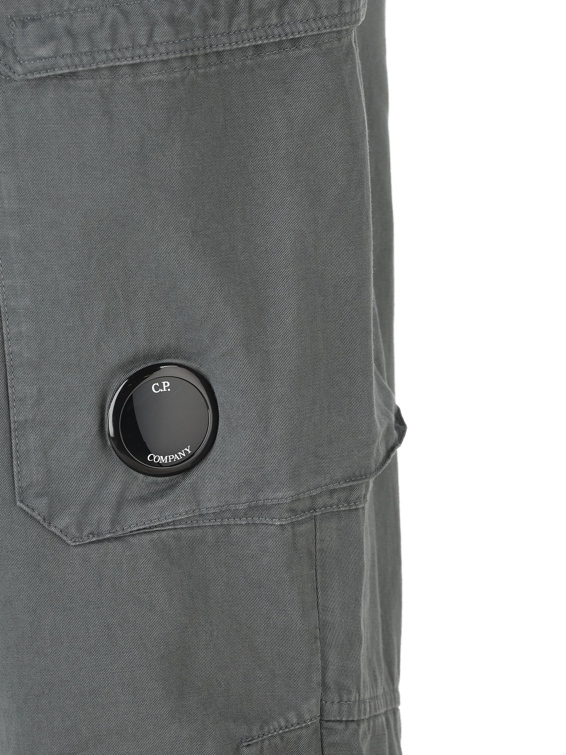 Pantaloni realizzati in cotone. 20CMPA185A 110458G921 C.P COMPANY 