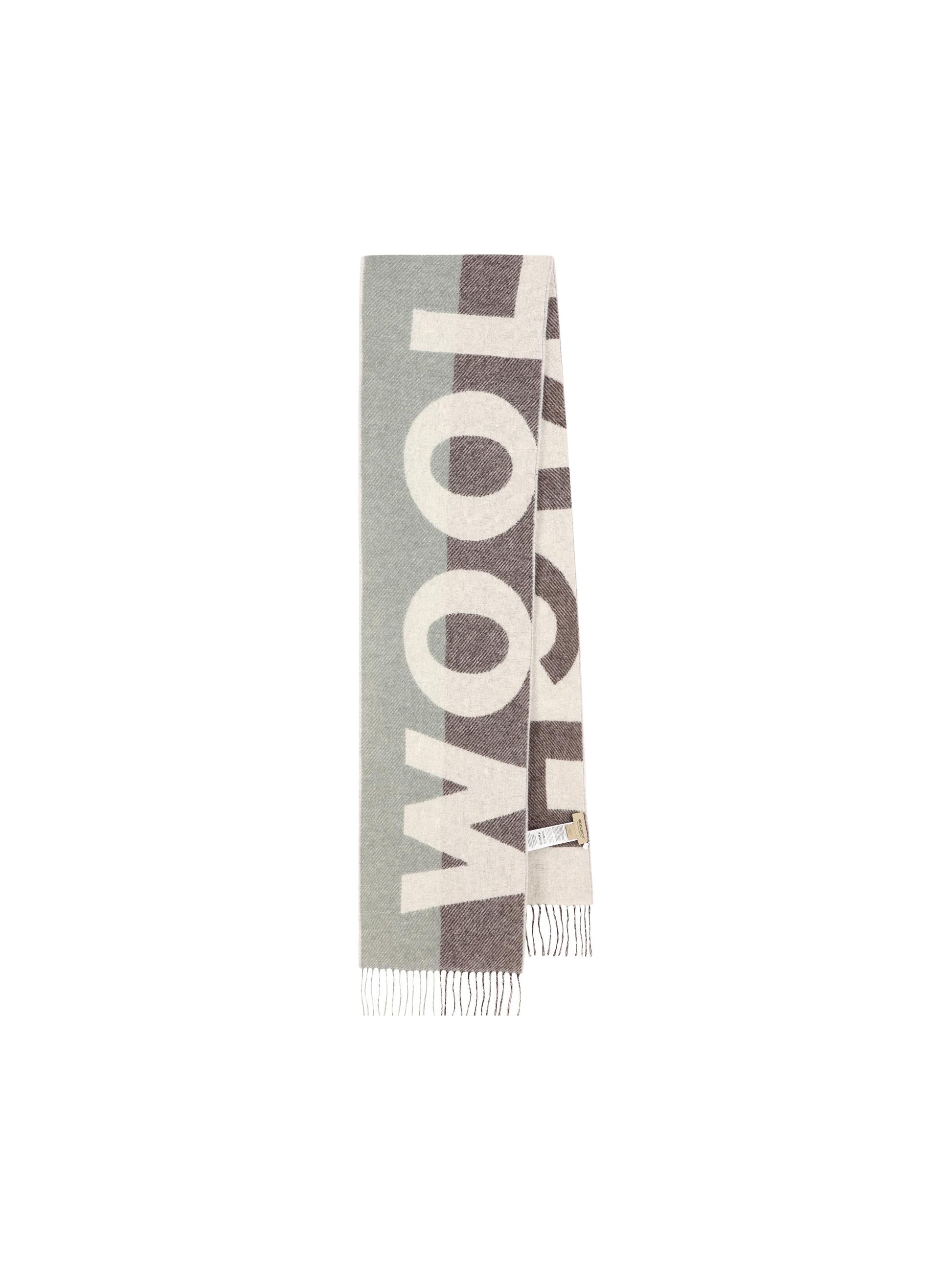 Sciarpa realizzata in lana. CFWWAC2010FRUT5143 7371 WOOLRICH 