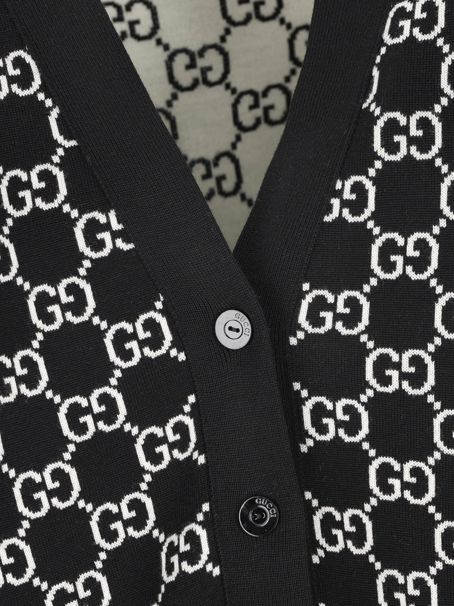 Cardigan reversibile realizzato in lana. 798157 XKEJP1070 GUCCI 