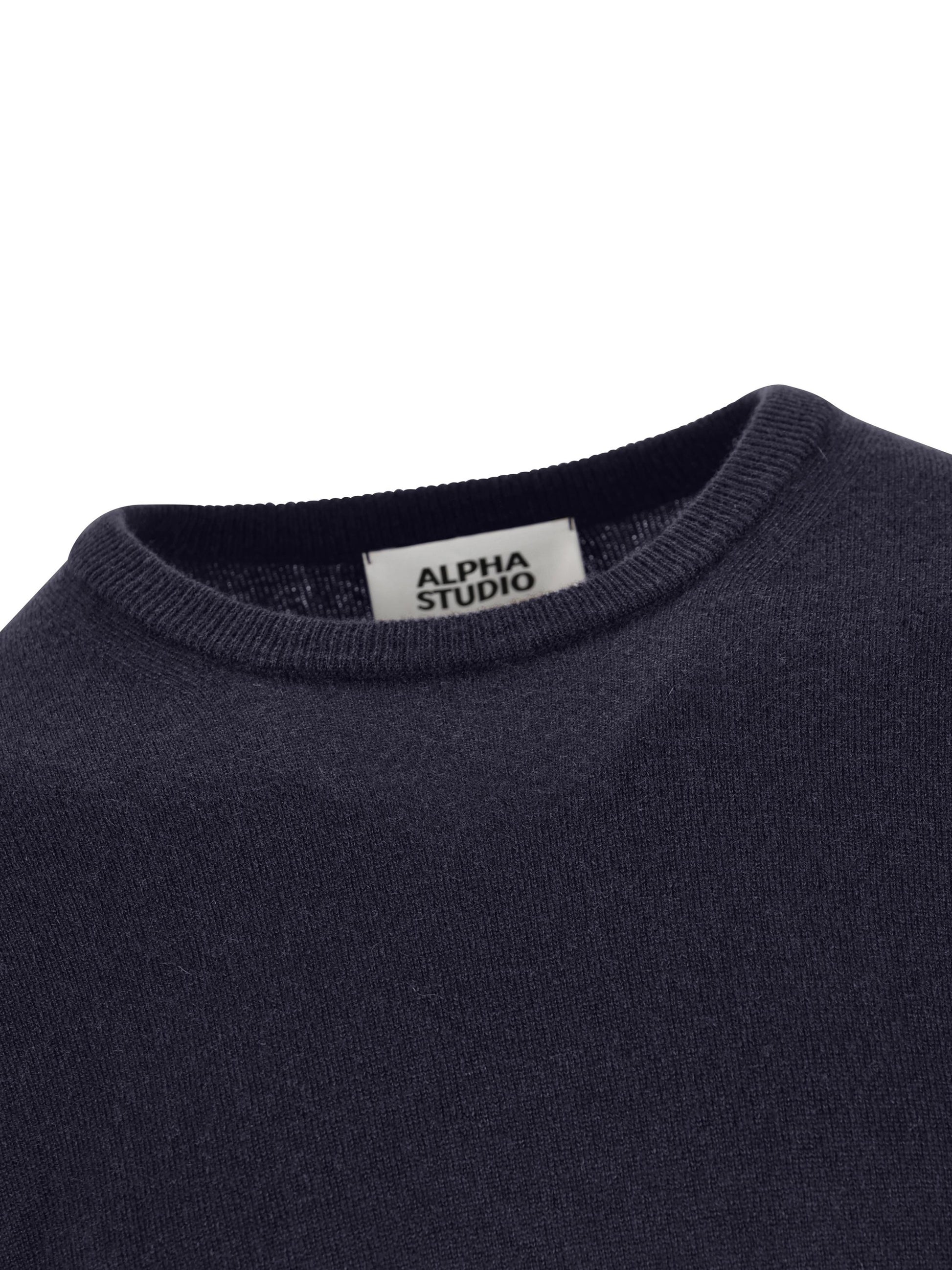 Maglione realizzato in cashmere. 3150C 1001 ALPHA STUDIO 