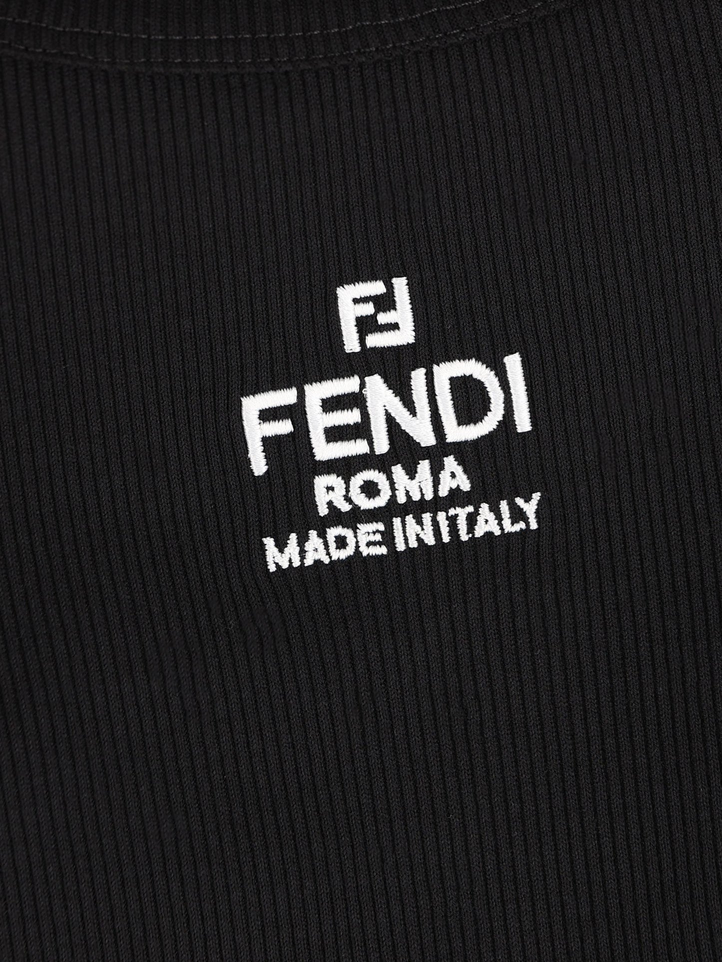 Top realizzato in cotone. FS7966 ANQMF0GME FENDI 