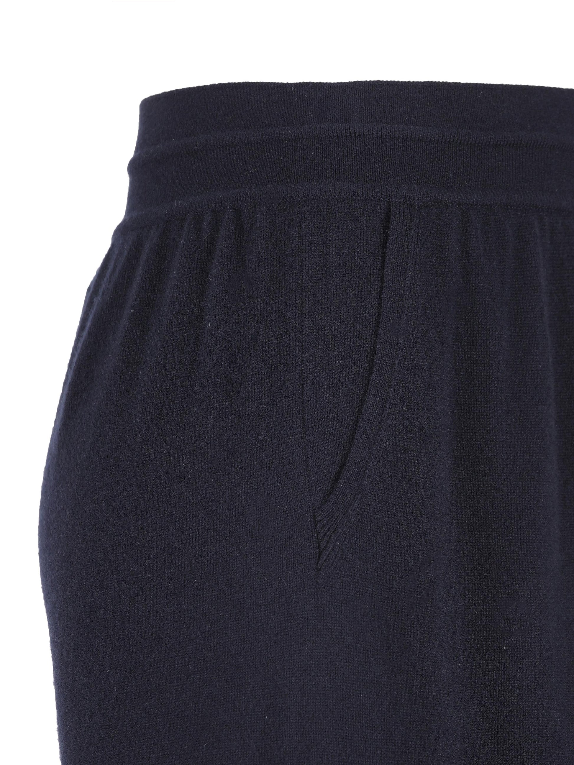 Pantaloni realizzati in baby cashmere. FAP0177 W000 LORO PIANA 