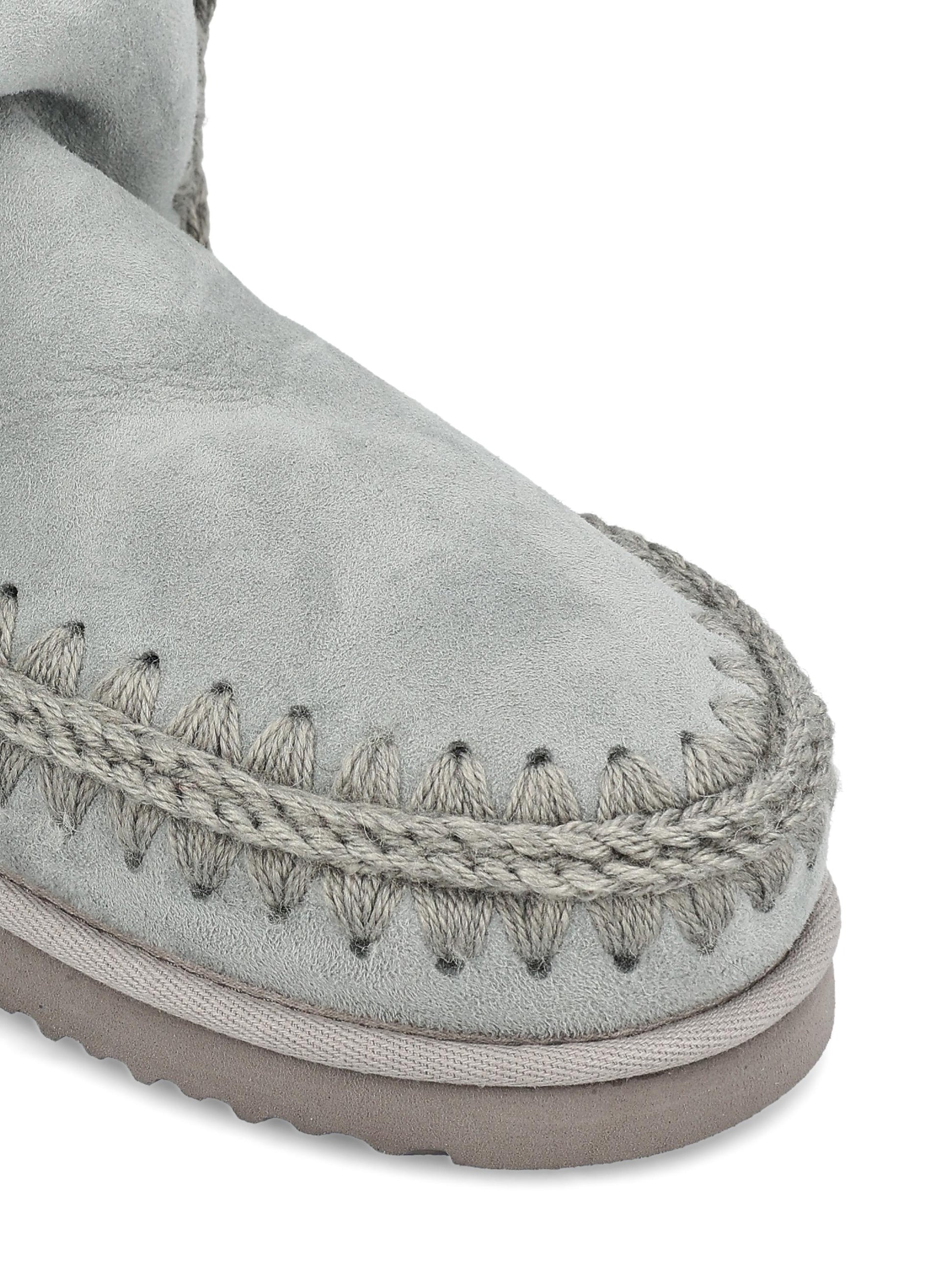 Stivali realizzati in camoscio. FW101050A ICSEA MOU 