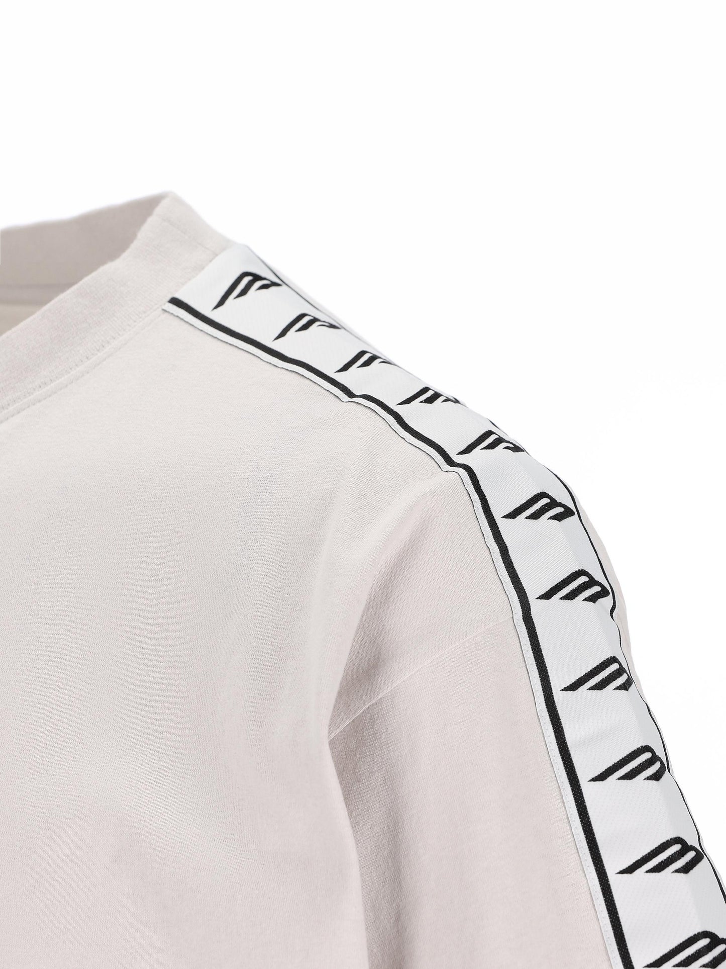 T-Shirt realizzata in cotone. 764235 TTVP89012 BALENCIAGA 