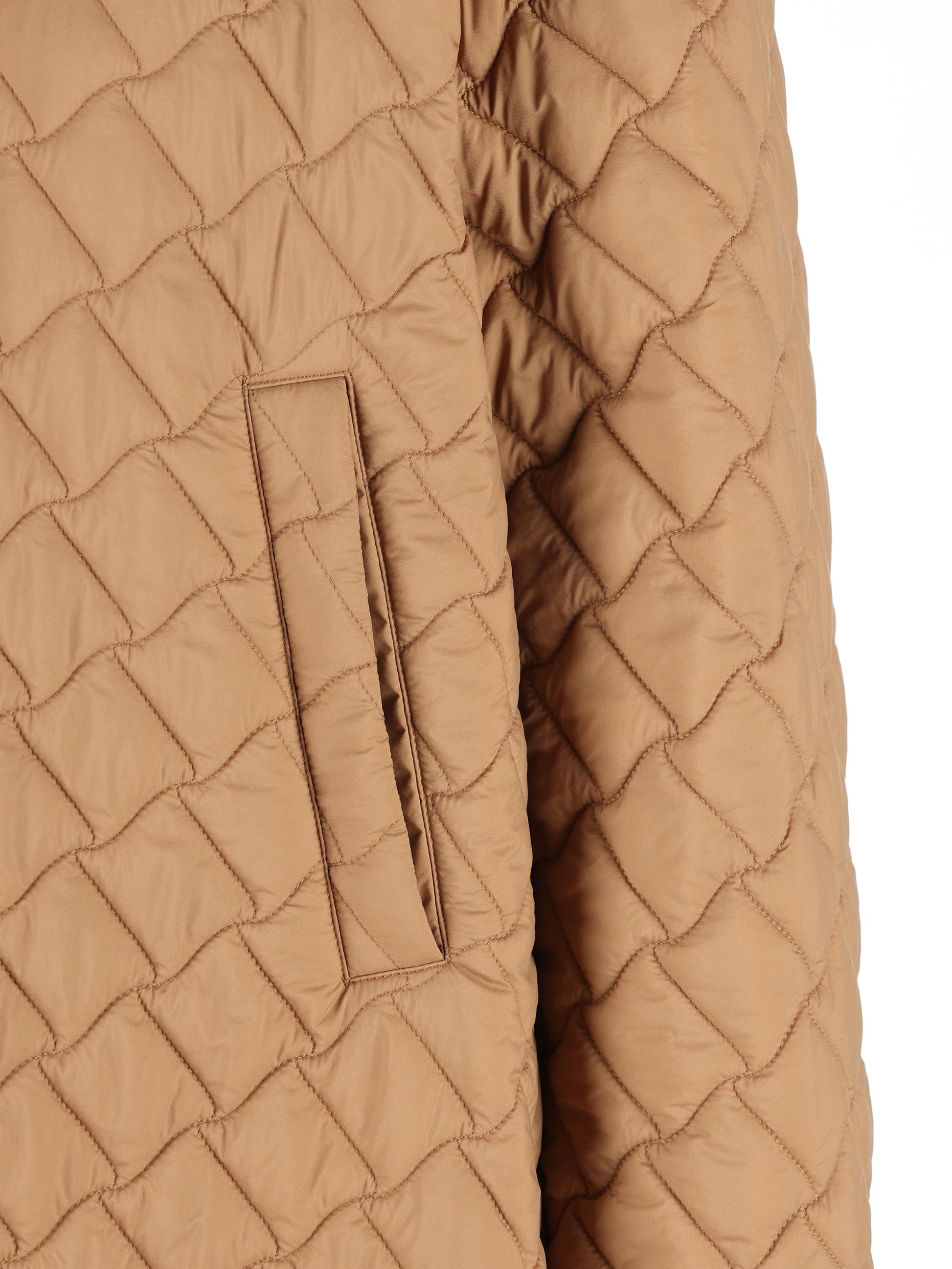 Giacca realizzata in poliammide. GC000537D 12456Z2157 HERNO 