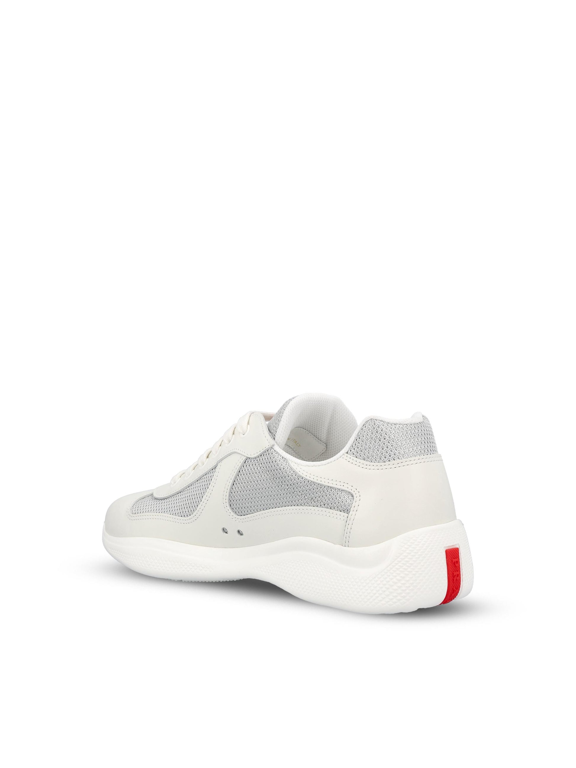 Sneakers realizzate in pelle di agnello. 4E3400 6GWF0J36 PRADA 