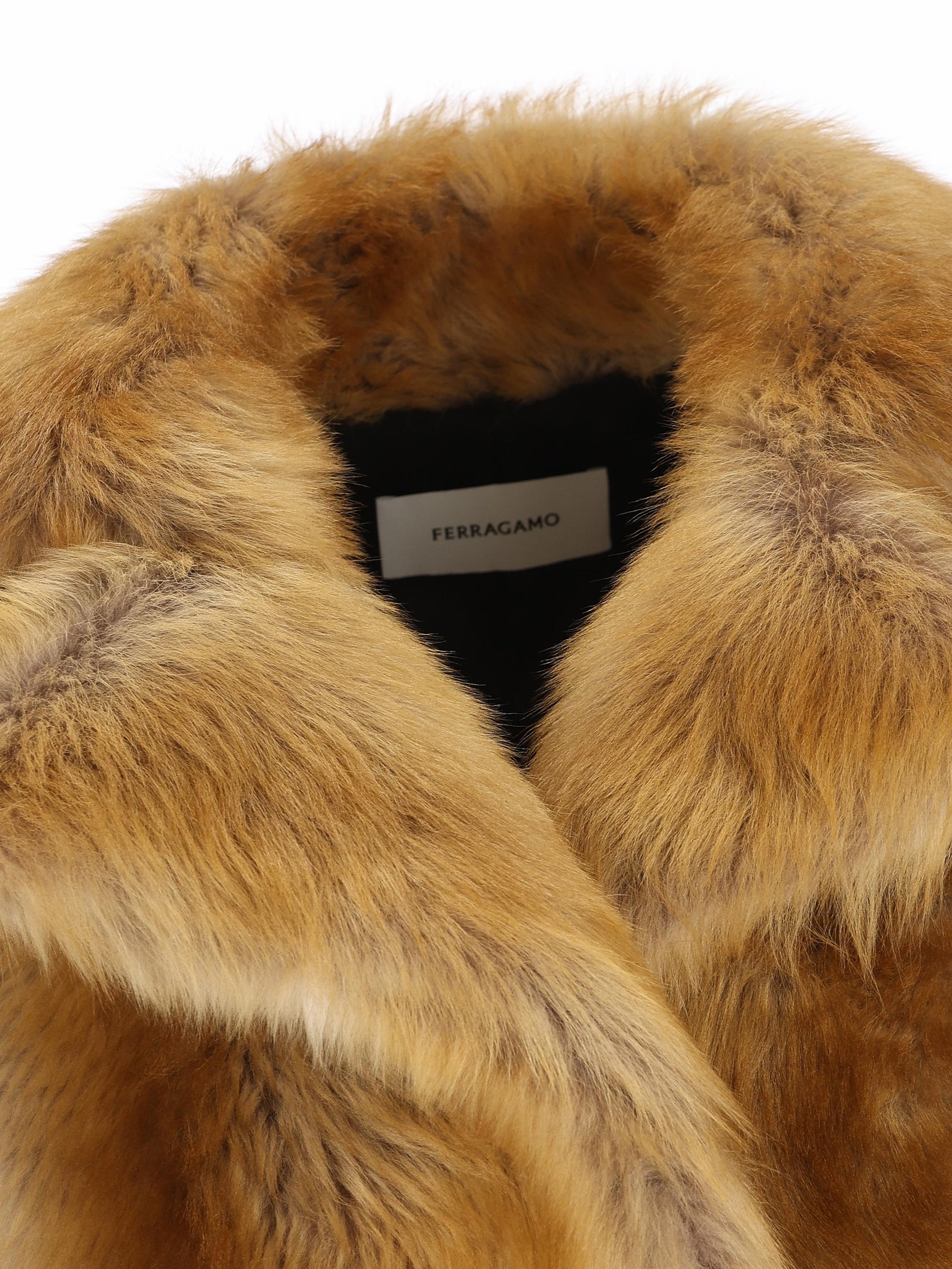 Cappotto realizzato in shearling. 13H726 788382001 SALVATORE FERRAGAMO 