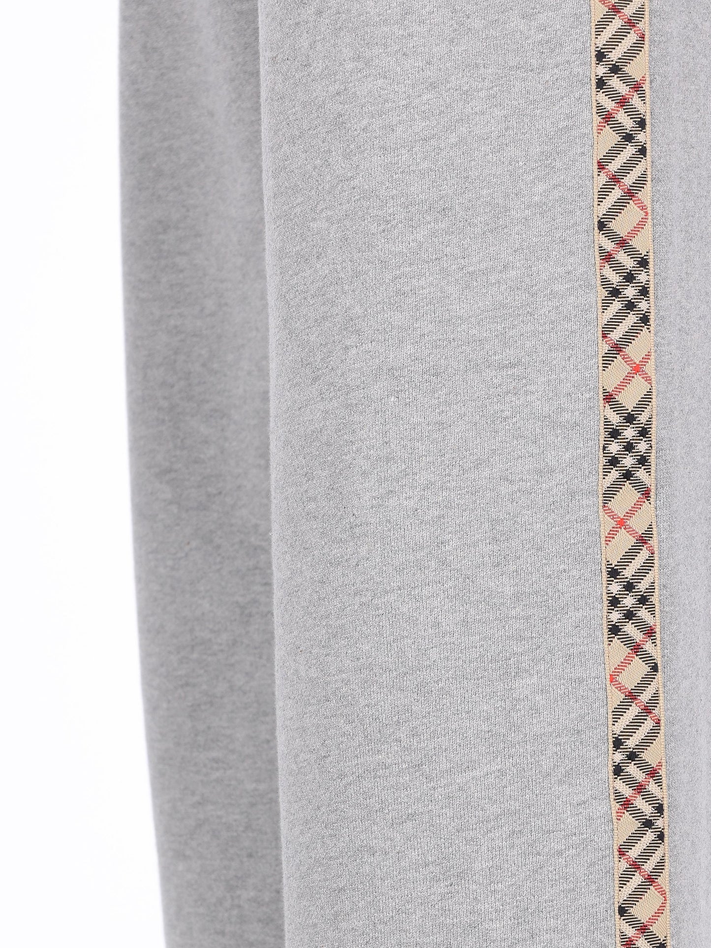 Pantaloni realizzati in cotone. 8118974 A2142 BURBERRY 