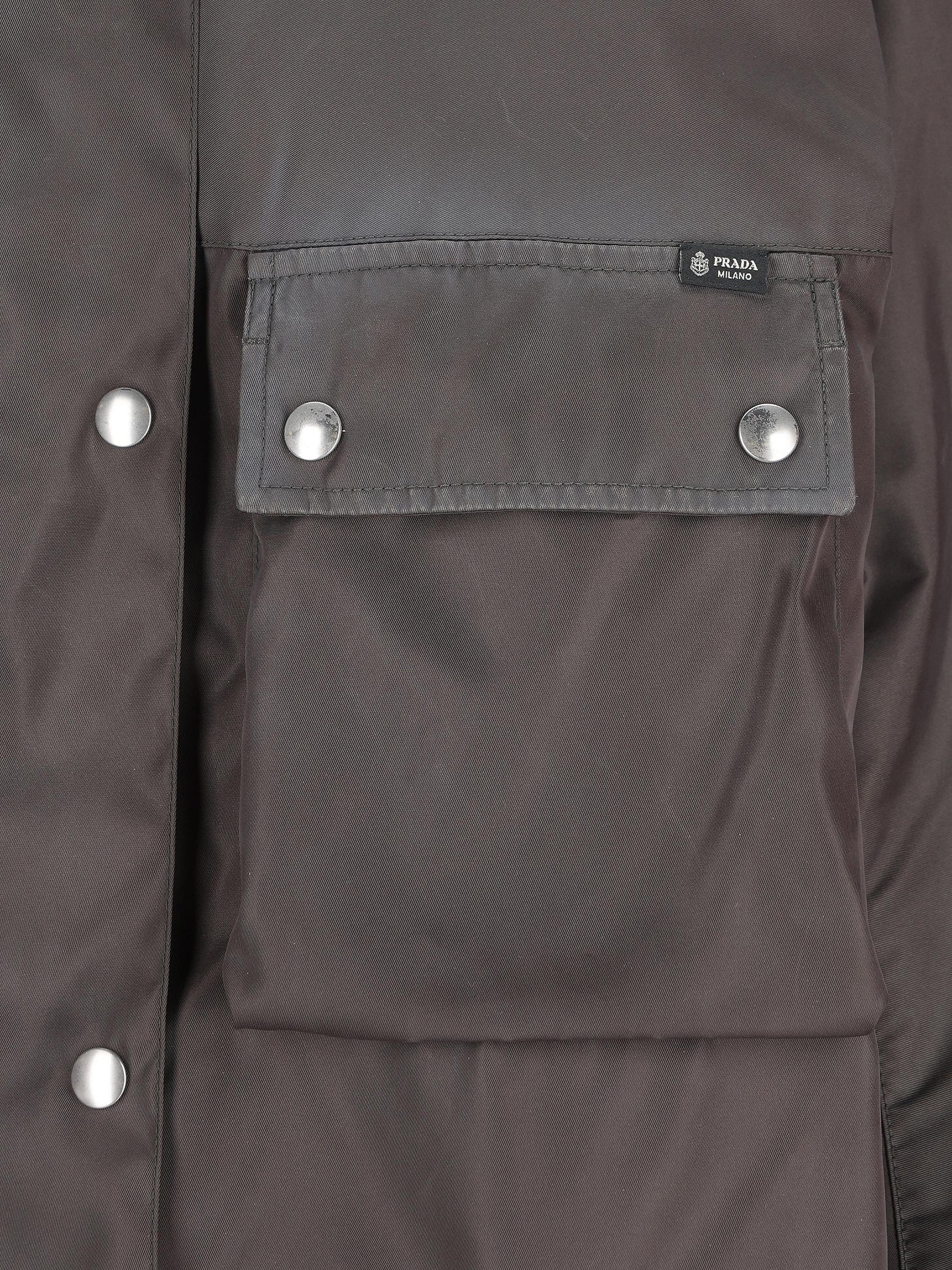 Giacca realizzata in poliammide. 292362 19YEF0112 PRADA 