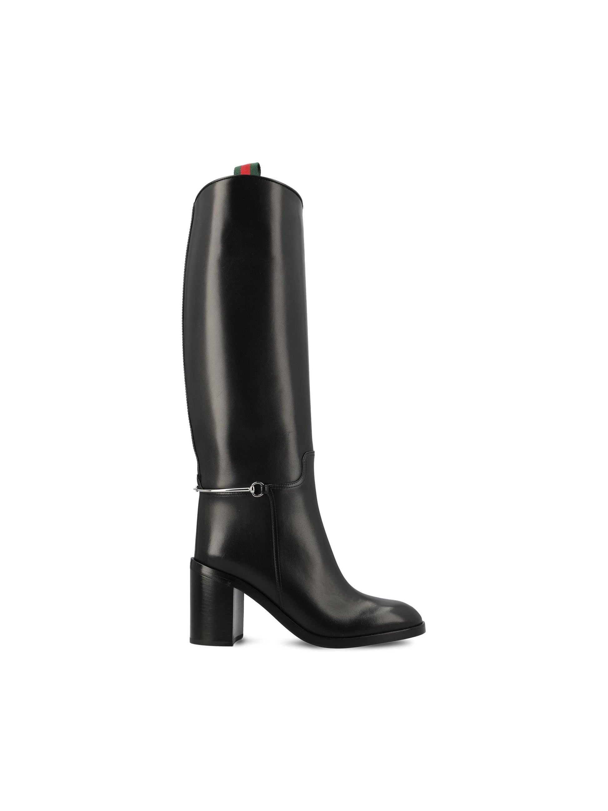 Stivali realizzati in pelle. 836109 AAD3I1000 GUCCI 