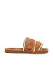 Sabot realizzate in pelle di vitello. CH25W188TX 270 CHLOE' 