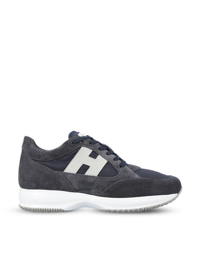 Sneakers realizzate in pelle scamosciata. HXM7130GC80V4R 785V HOGAN 