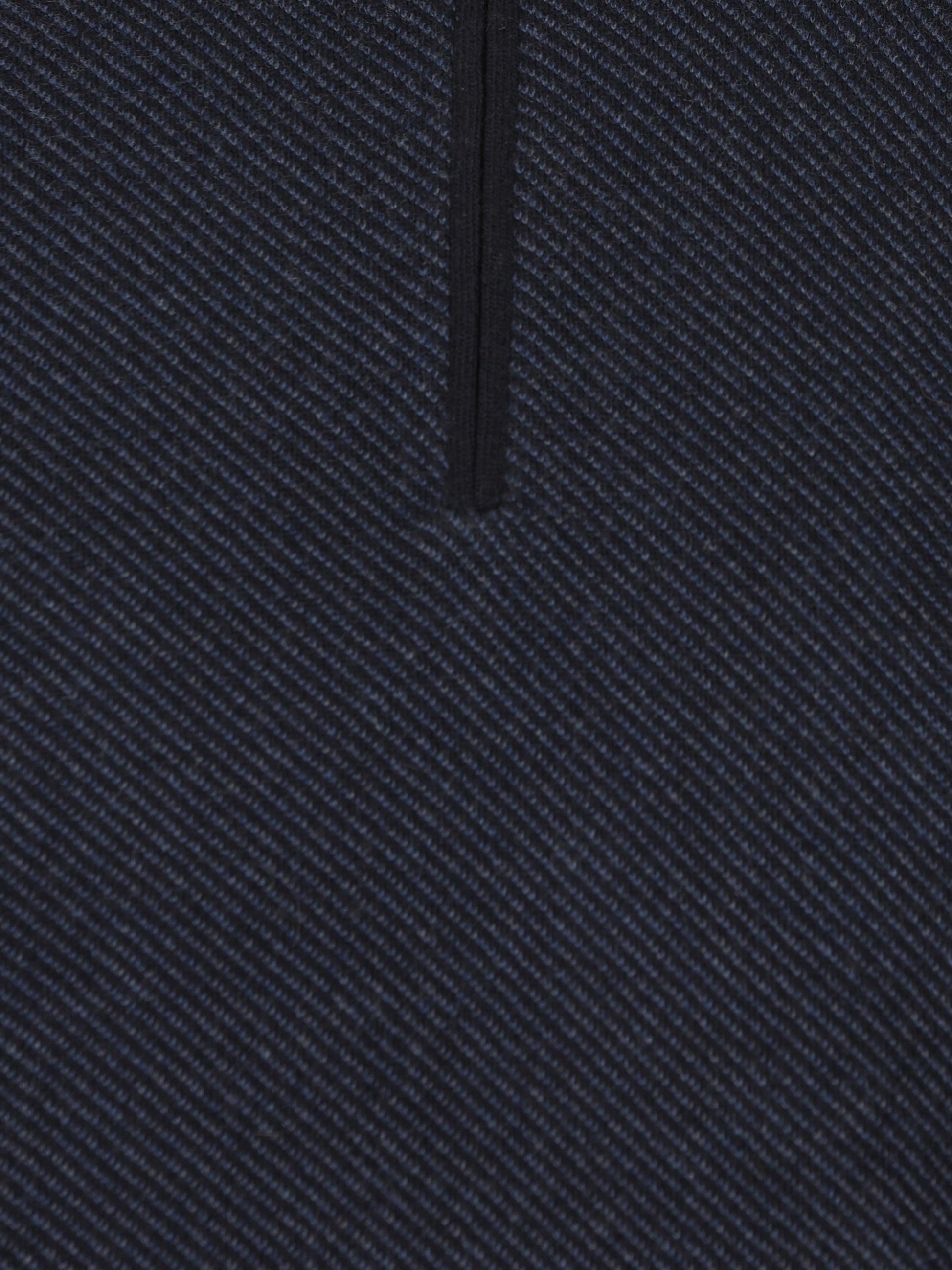 Maglia realizzata in cashmere. FAP5949 J16U LORO PIANA 